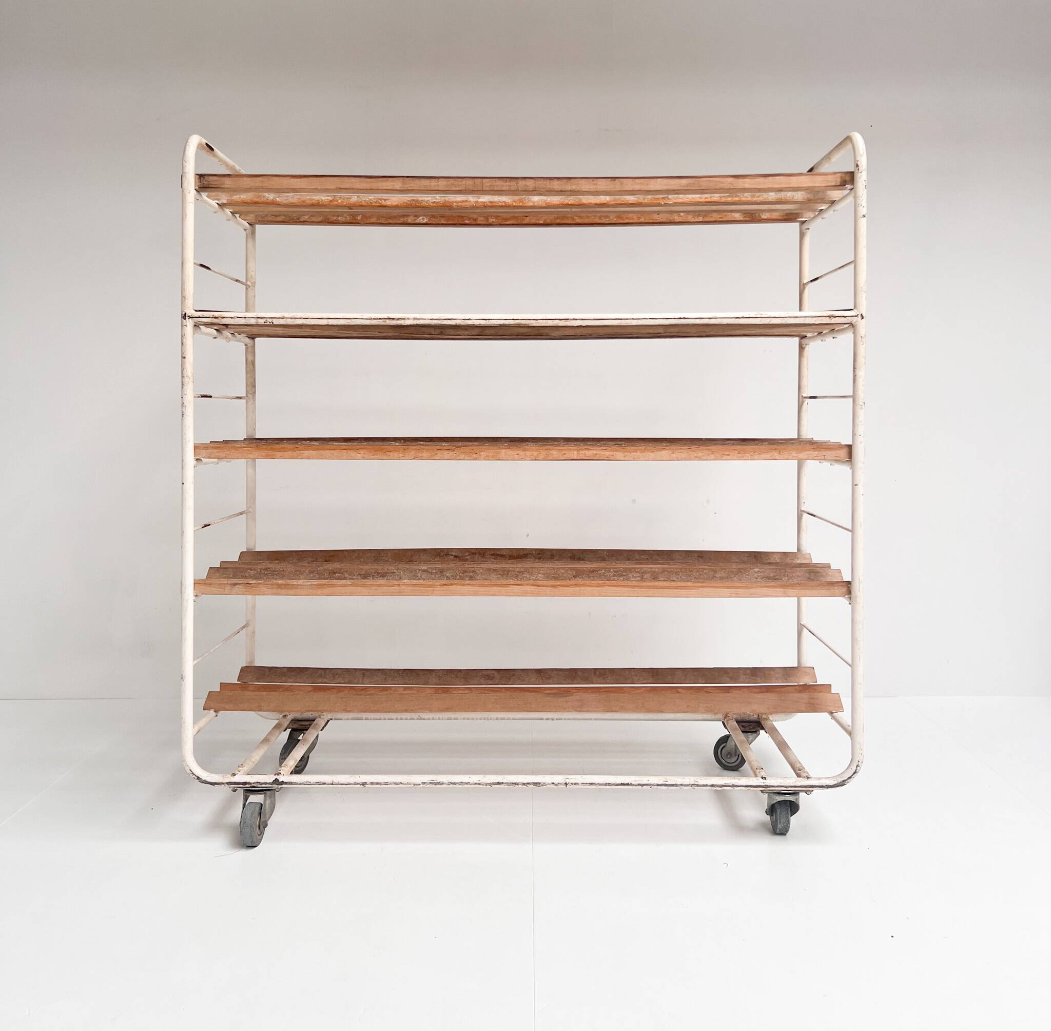 Industrial baker’s cart from the 1970s (per piece)