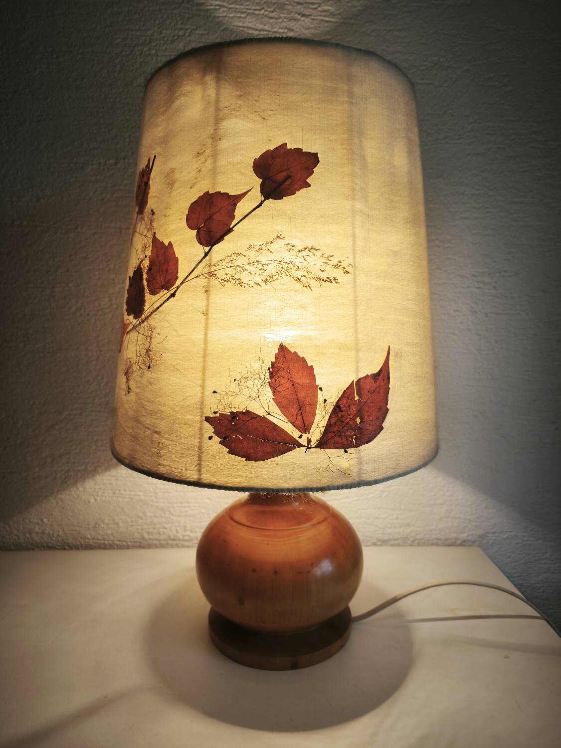 Herbarium lamp, turned wooden base, vintage bohemian