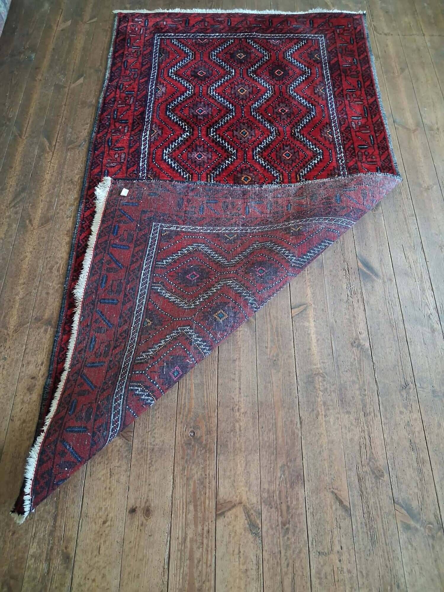 Handmade Belouch Persian rug 213x116cm