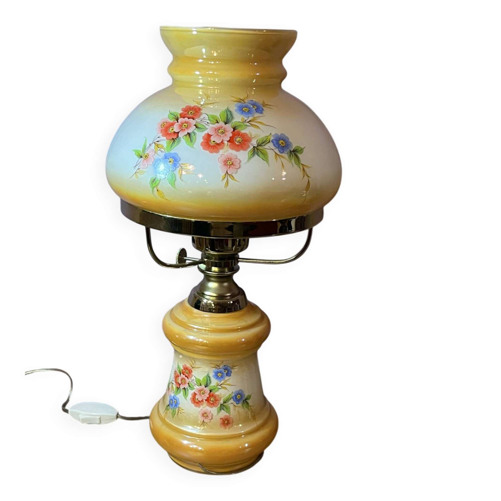 Large "hurricane" table lamp in opaline glass, brand new.