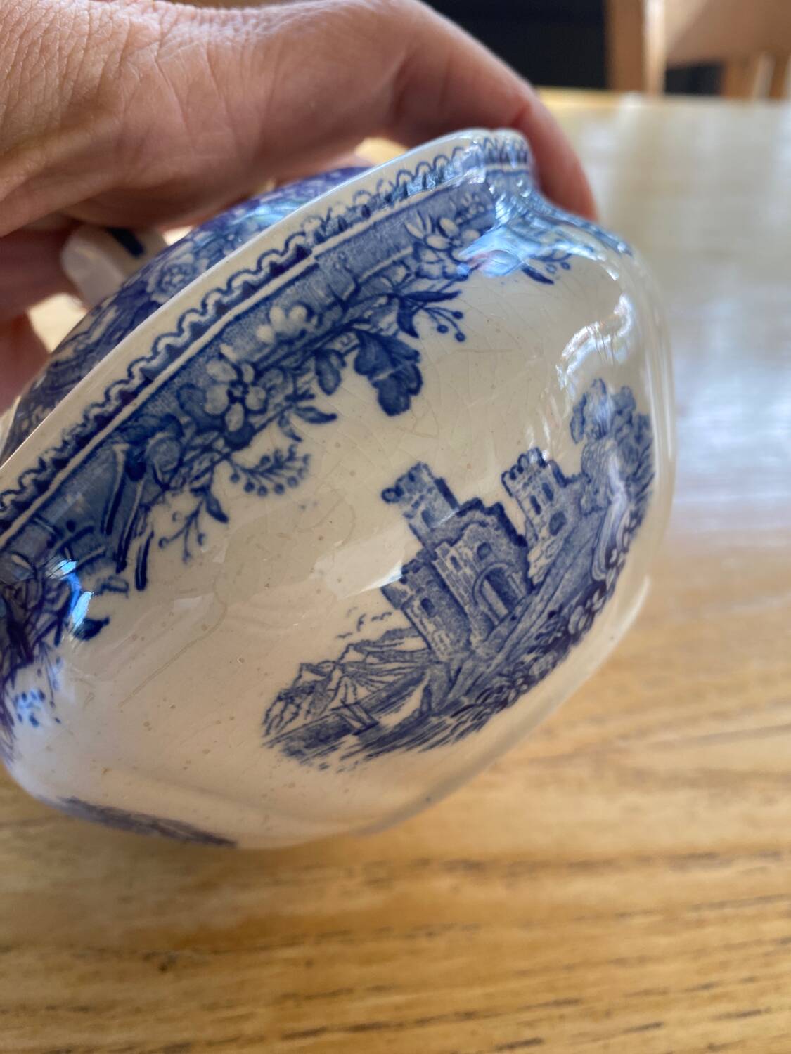 Villeroy and Boch sugar bowl