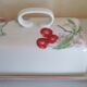Beurrier porcelaine décor fruits rouges