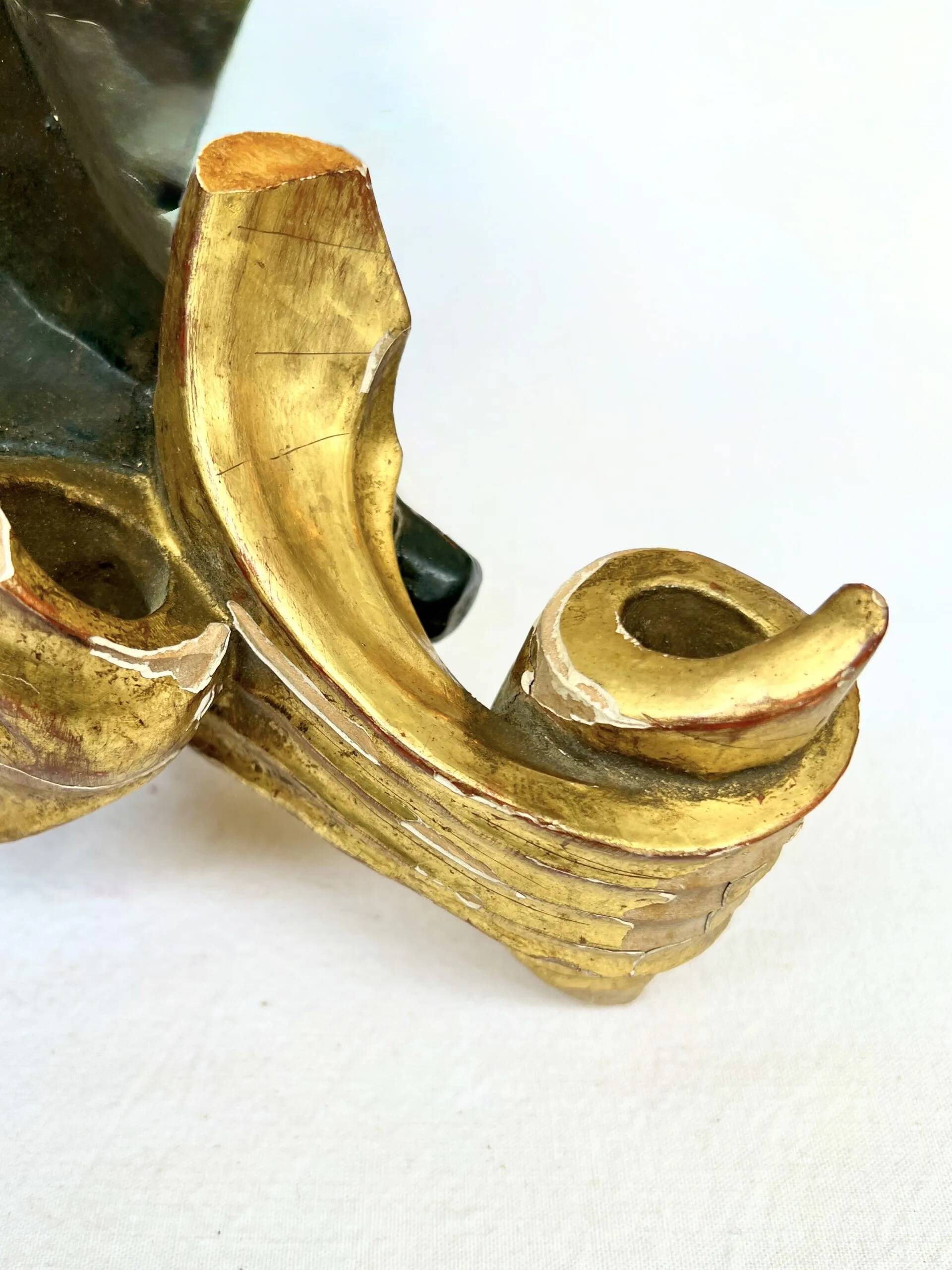 Wall-mounted console in painted gold wood