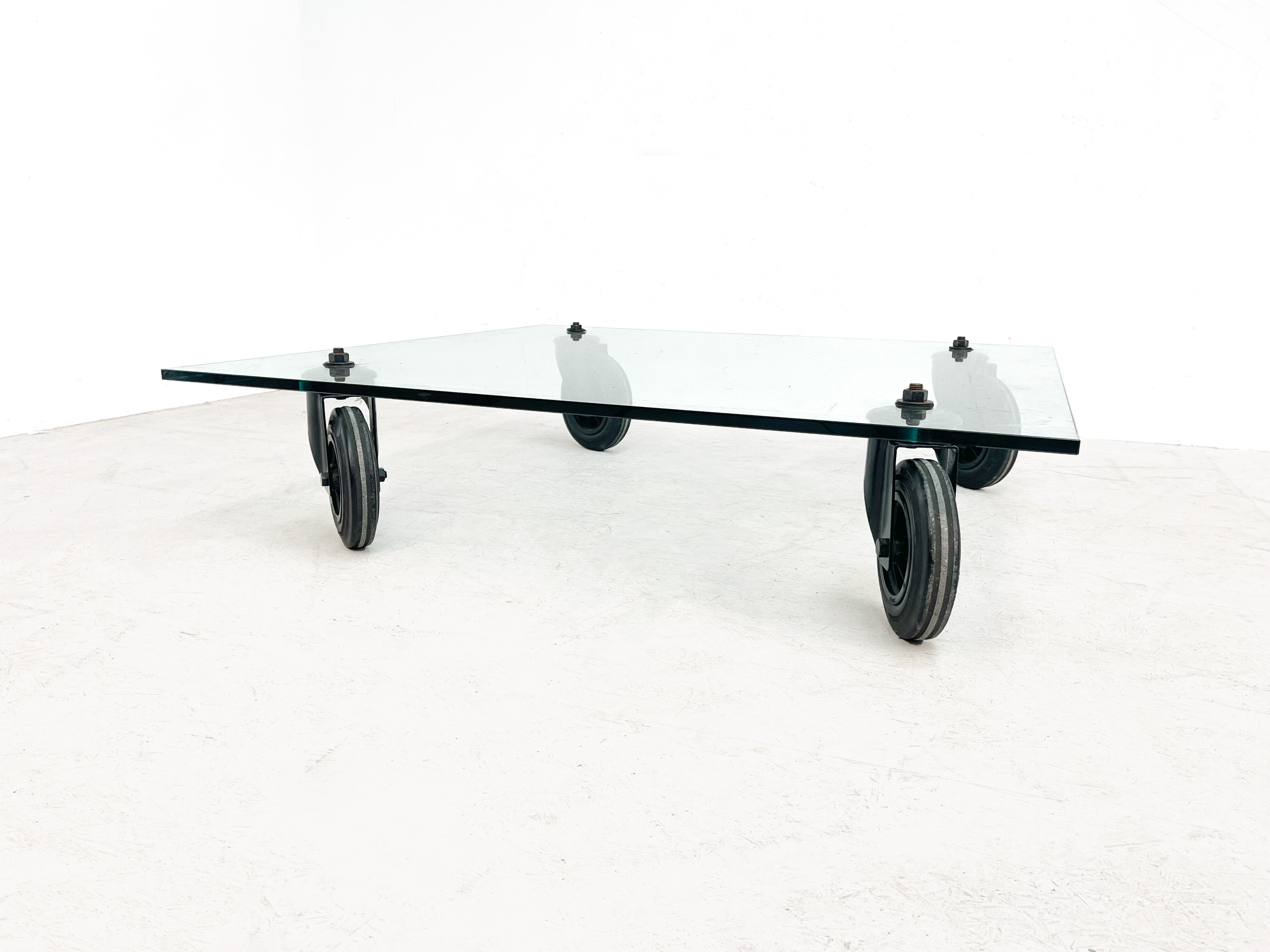 Tavolo coffee table by Gae Aulenti for Fontana Arte