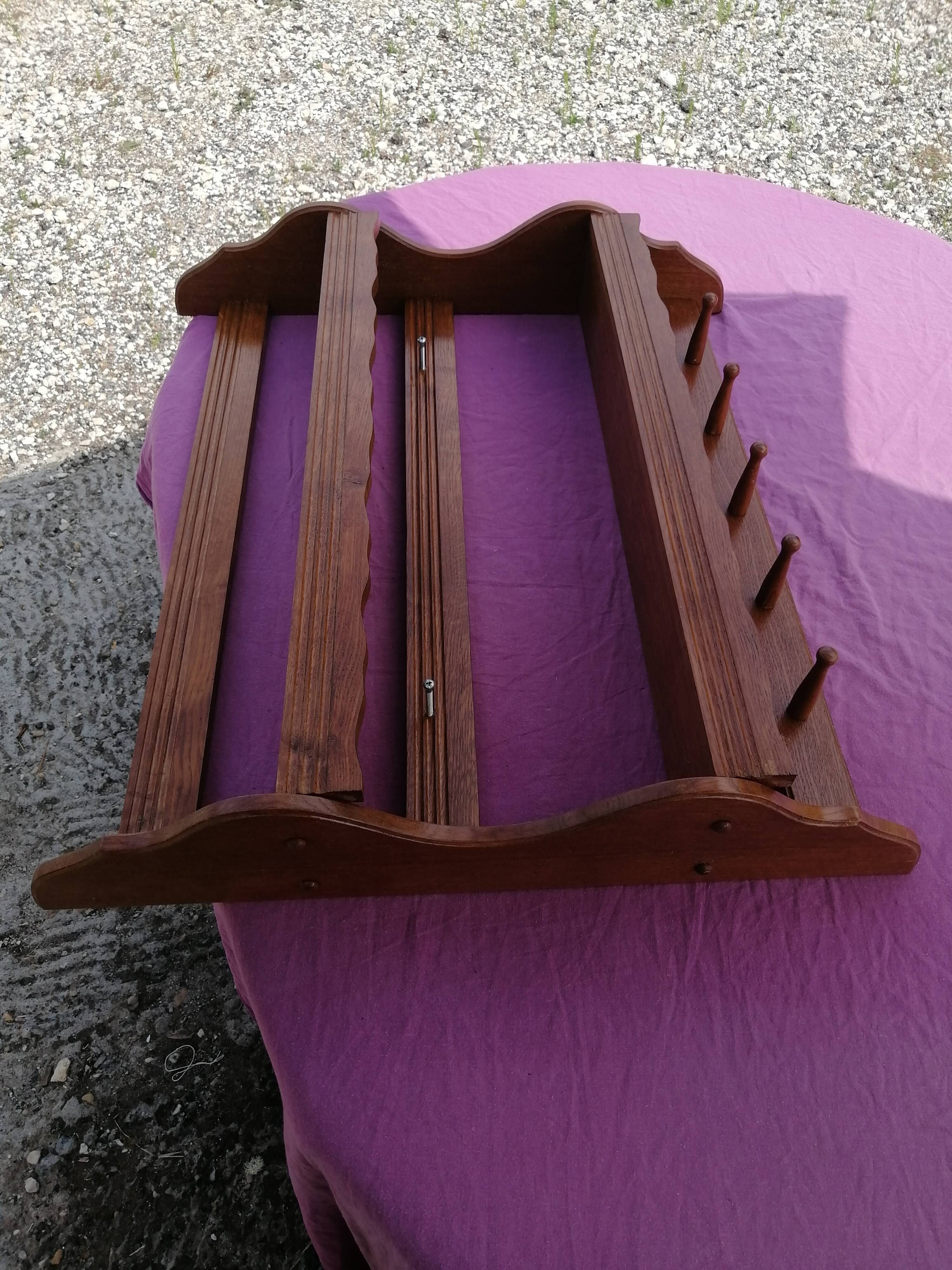 Wooden wall floor for spices or other