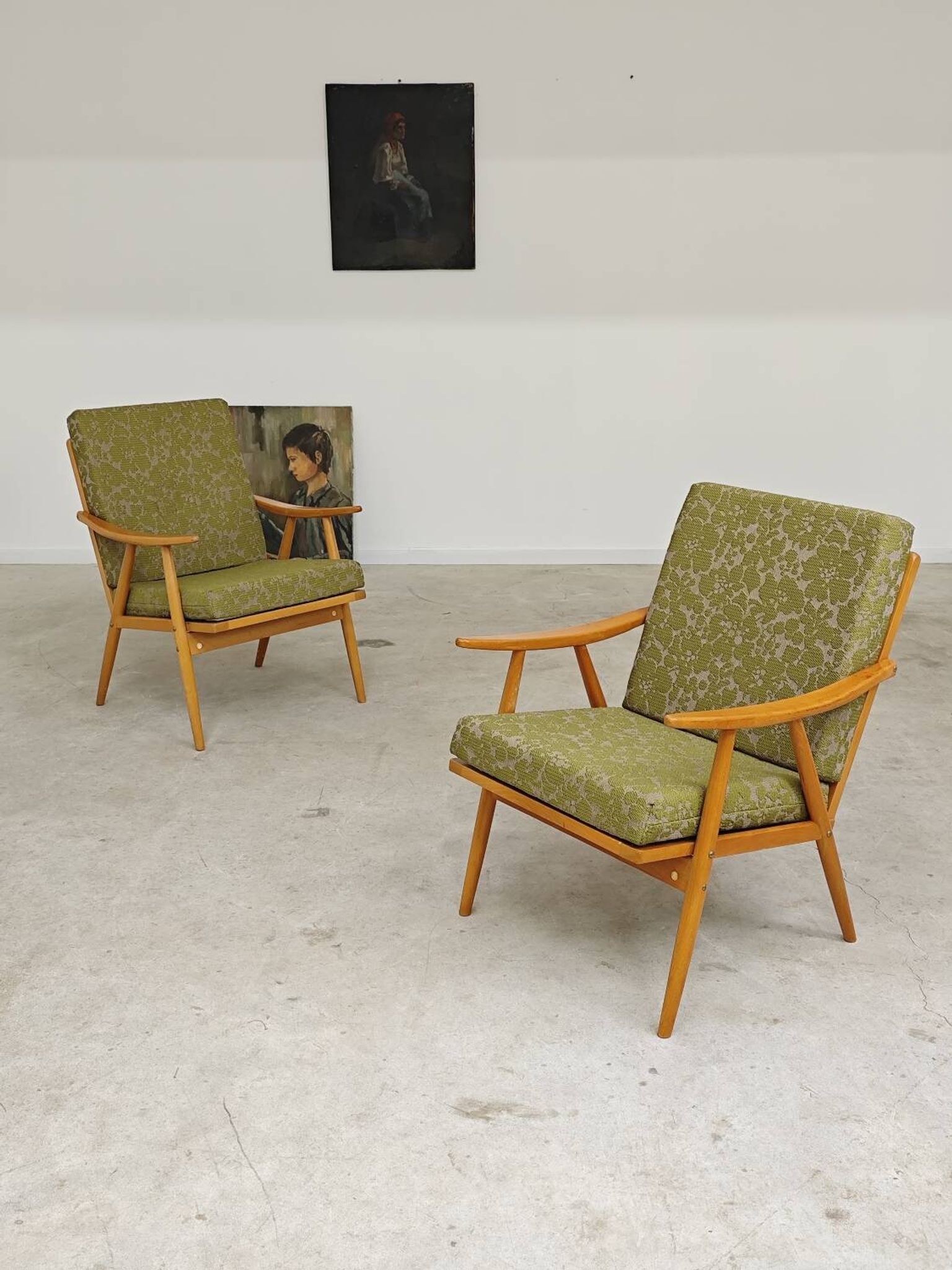 Pair of "boomerang" armchairs by Antonin Suman for Ton "Thonet" 1960
