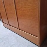 Triple curtain binder cabinet