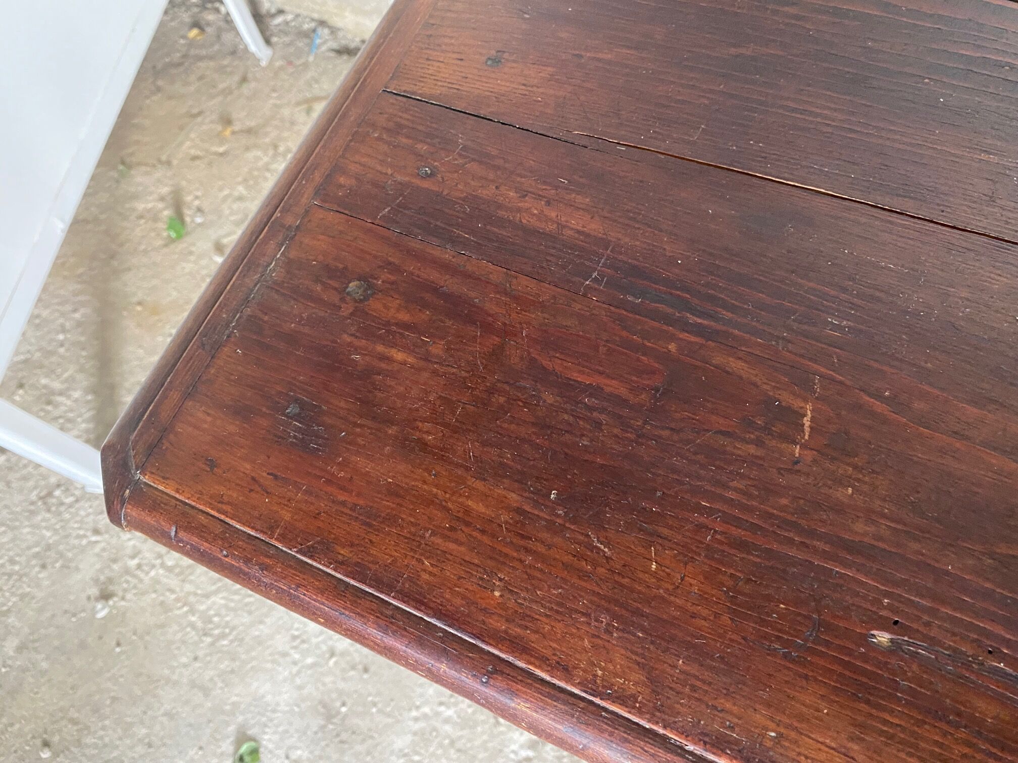 Office 2 drawers in solid wood turned legs year 1900