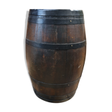 Wooden wine barrel