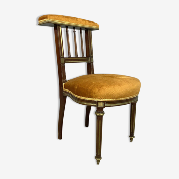 Chaise de fumeur Louis XVI Parisienne en acajou et filets de laiton vers 1850