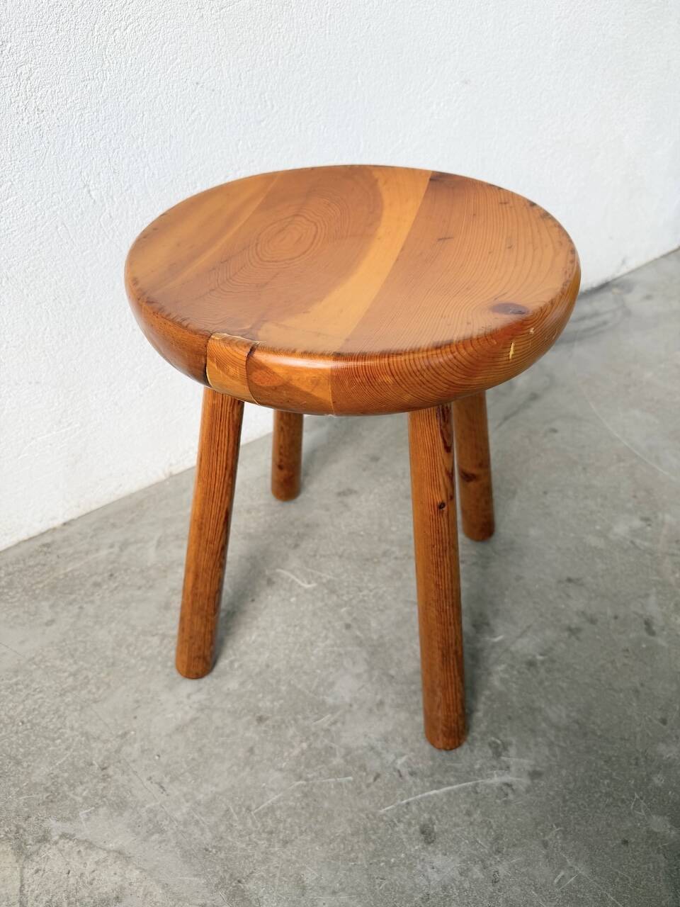 Pine stool assigned to Charlotte Perriand for Les Arcs.