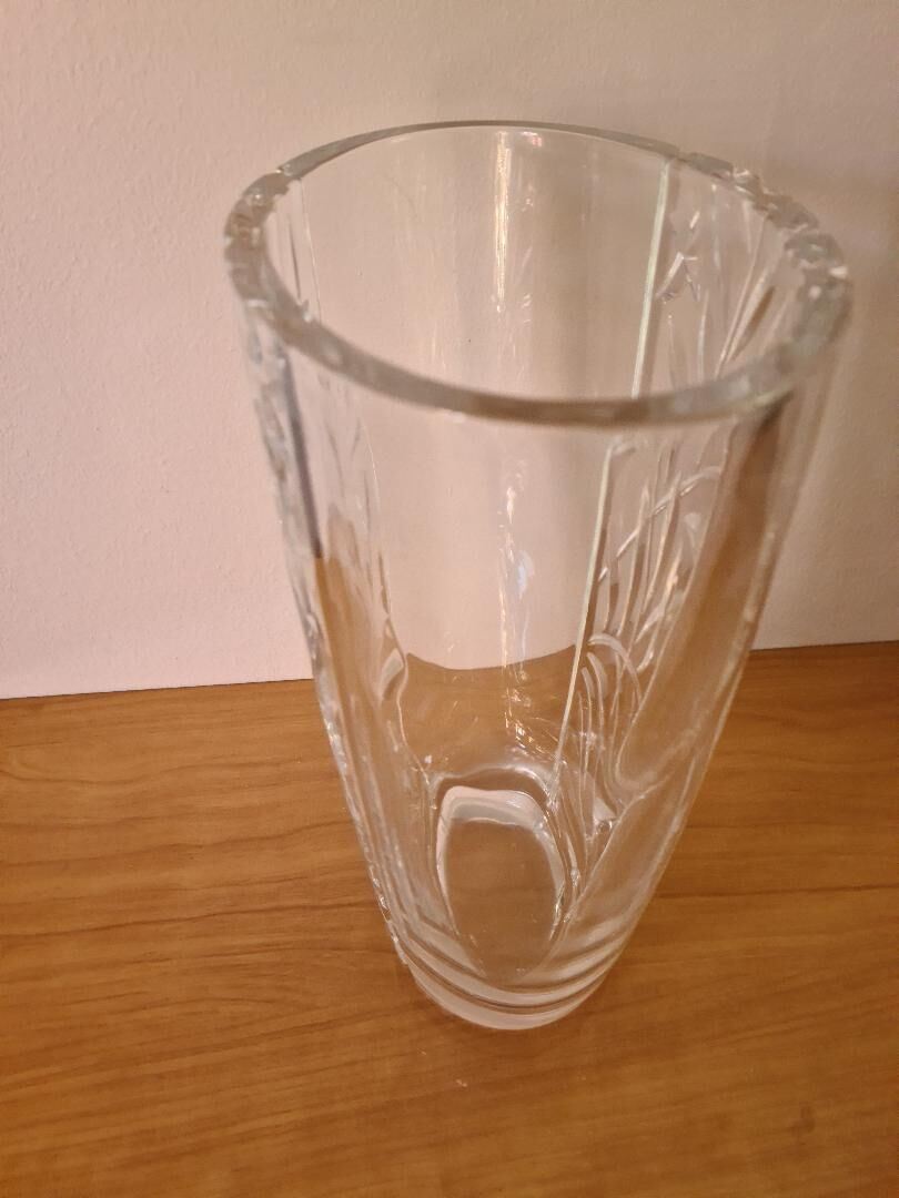 Crystal vase