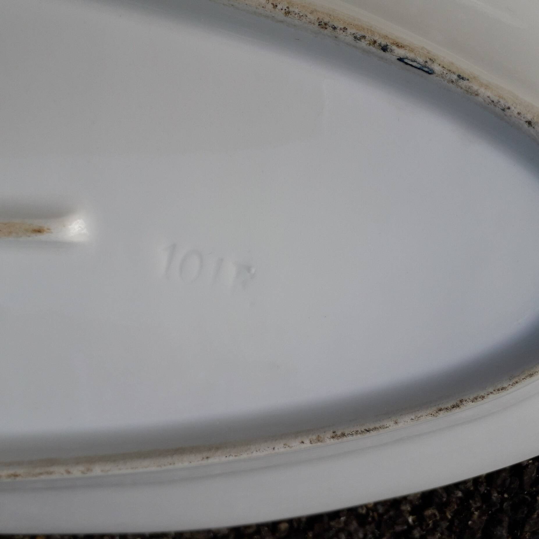 Plat à poisson en porcelaine
