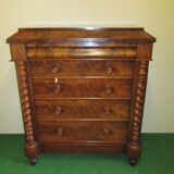 Scottish mahogany chest of drawers from 1880