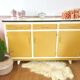 Buffet mado formica jaune moutarde pieds compas vintage