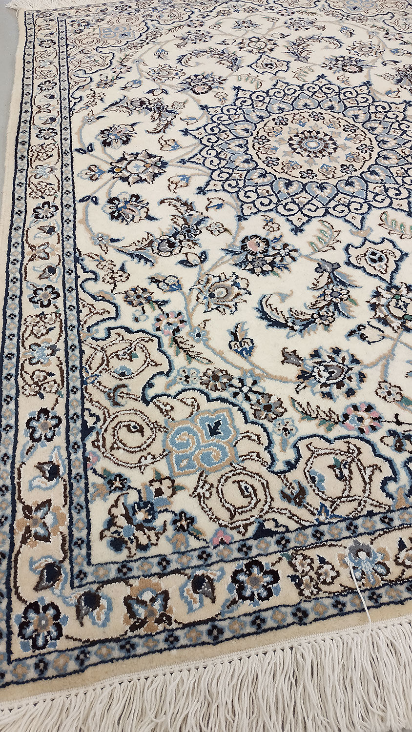 Persian carpet "nain"
