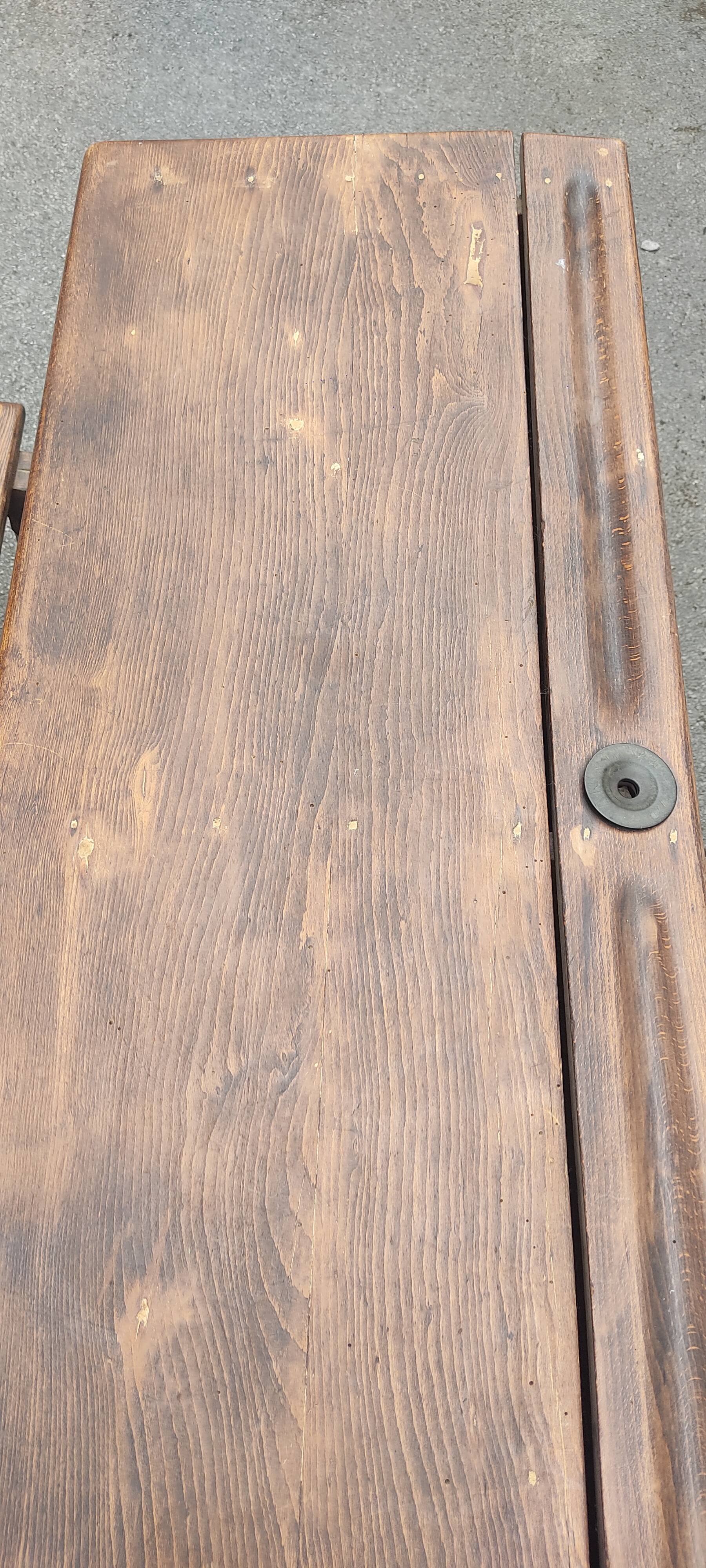 Old school desk desk in vintage wood 1950