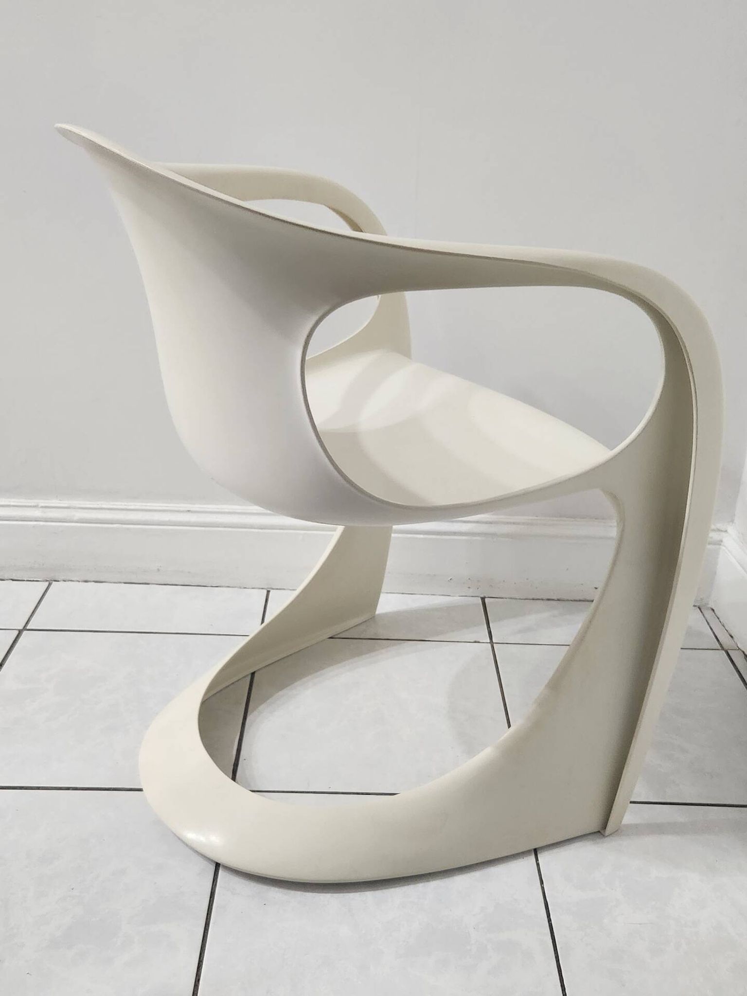 Fauteuil space age Casala par Alexander Begge