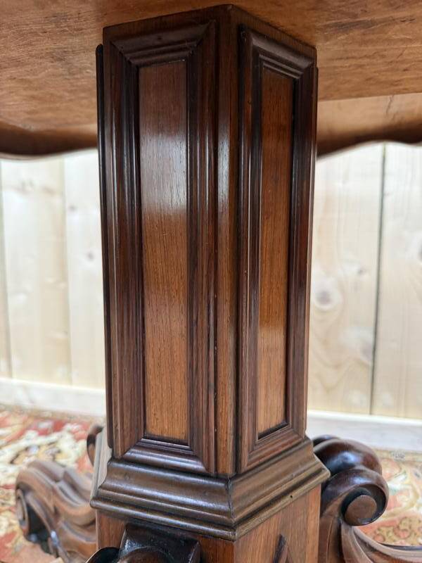 Guéridon tripode Napoléon III en palissandre