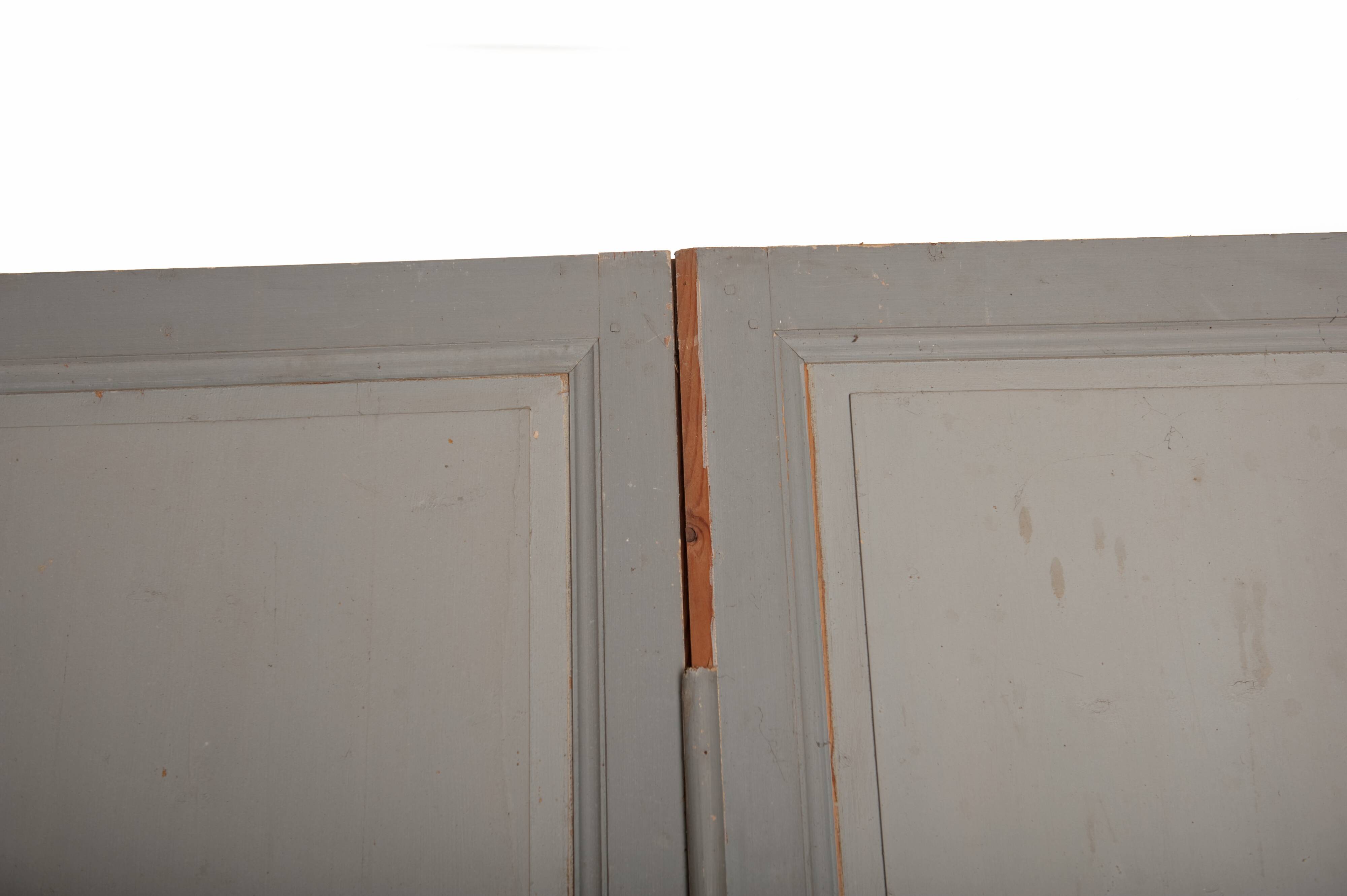 Double leaf interior door in late 18th century fir