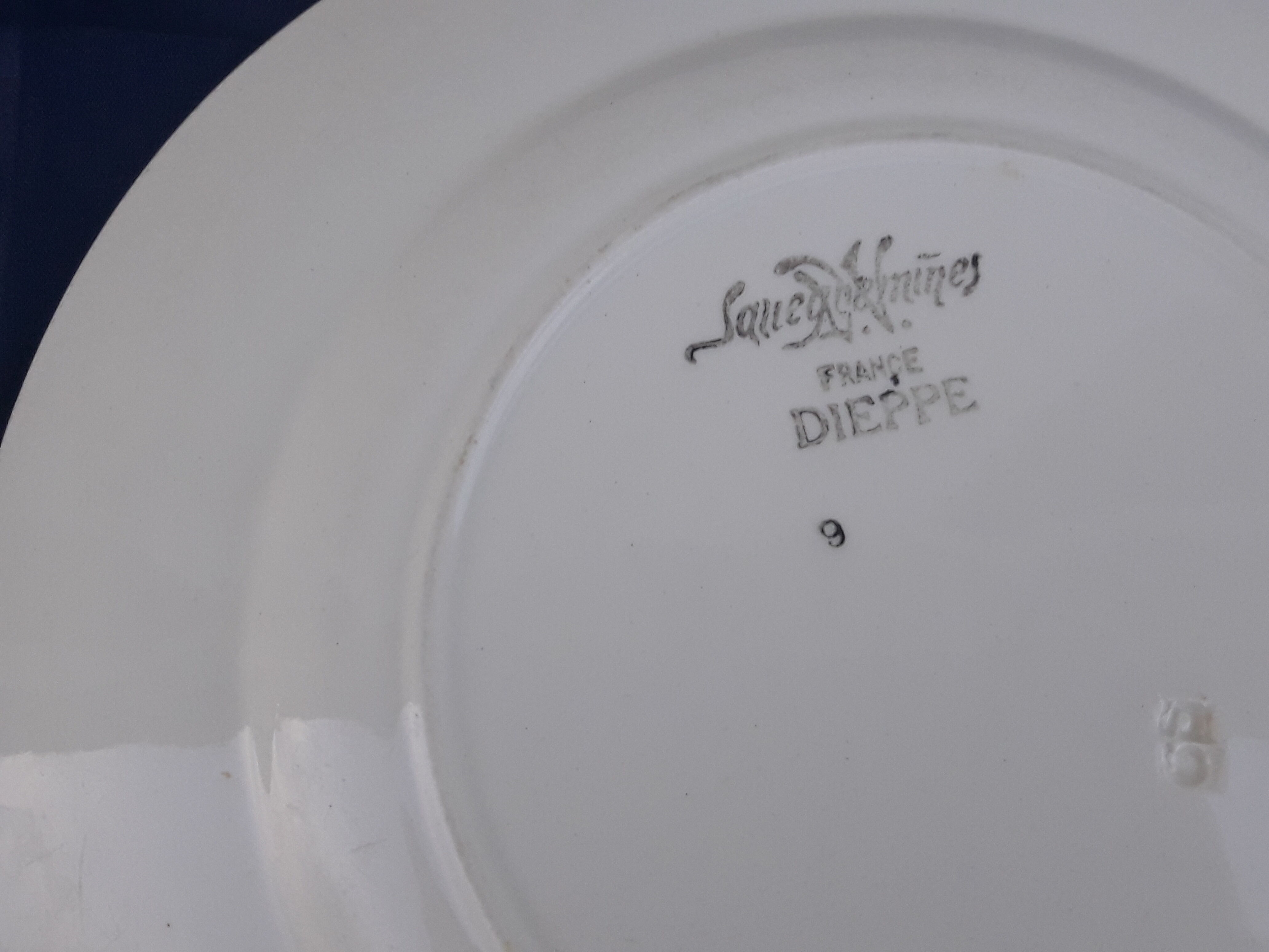 2 flat plates in Sarreguemines model Dieppe diam 20 cm