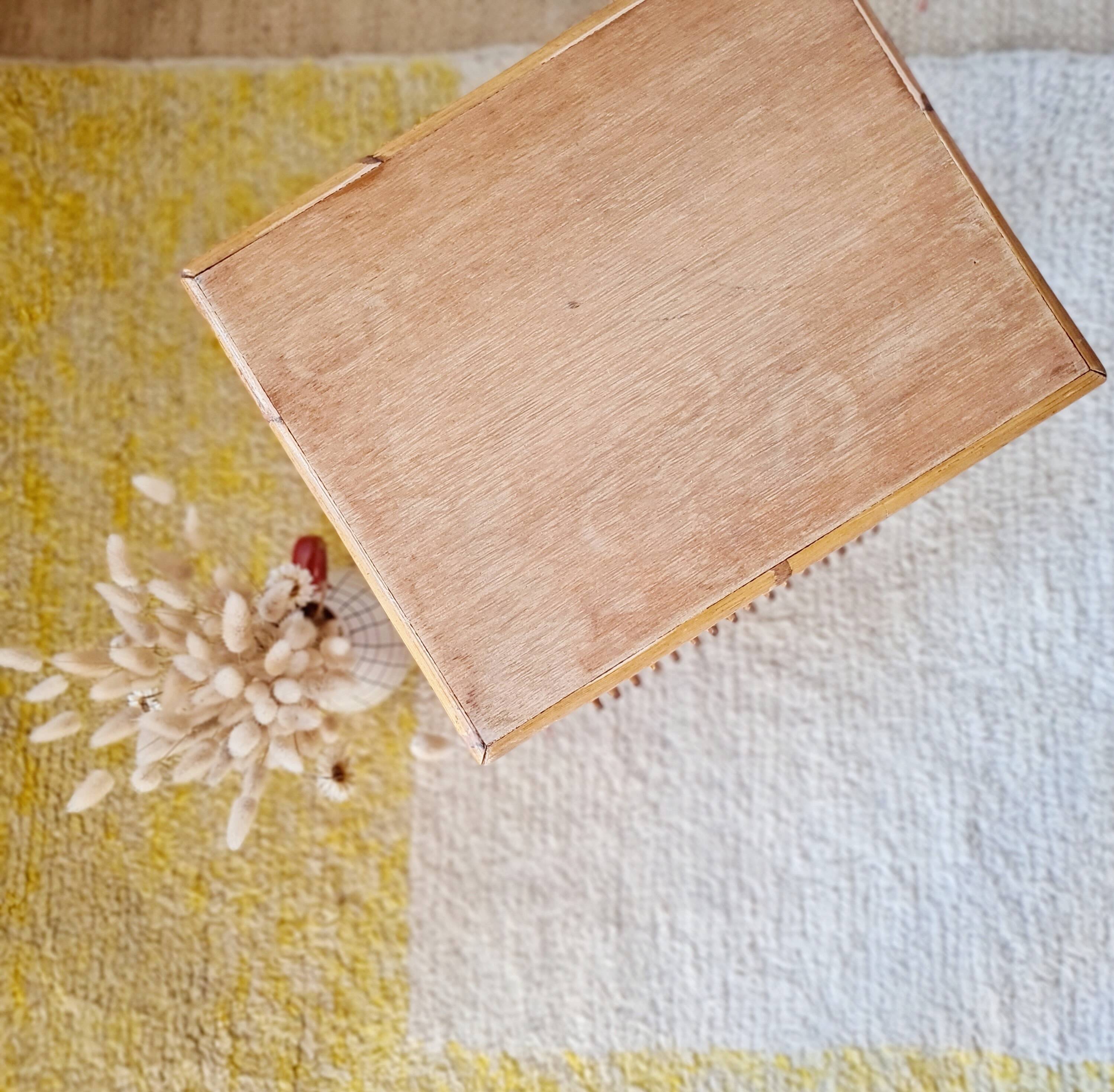 Vintage rattan and bamboo side table – 1960s Riviera style -