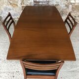 Scandinavian extension teak stretch table in butterfly ephardt by Meredew circa 60's