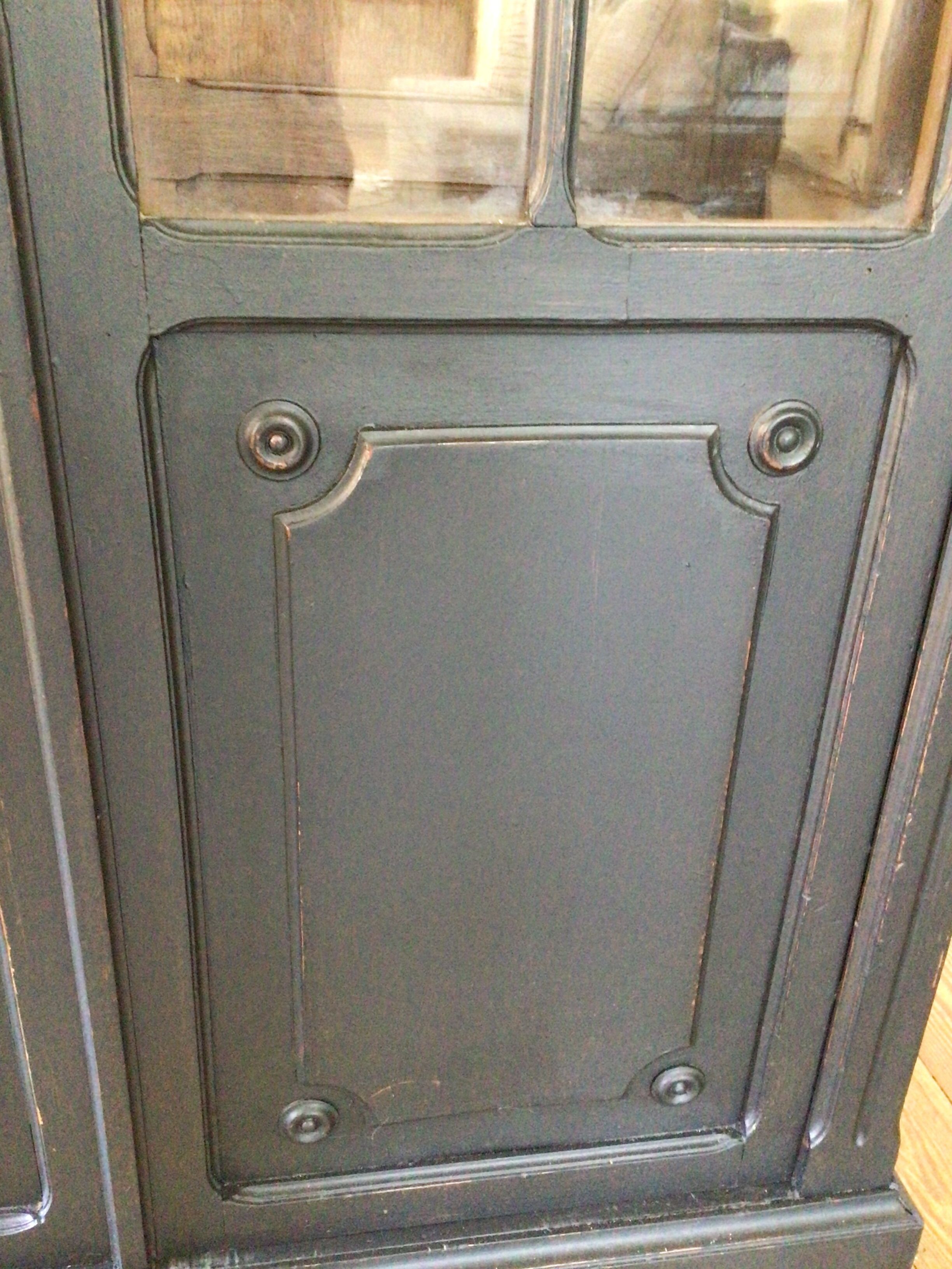 Parisian showcase cabinet