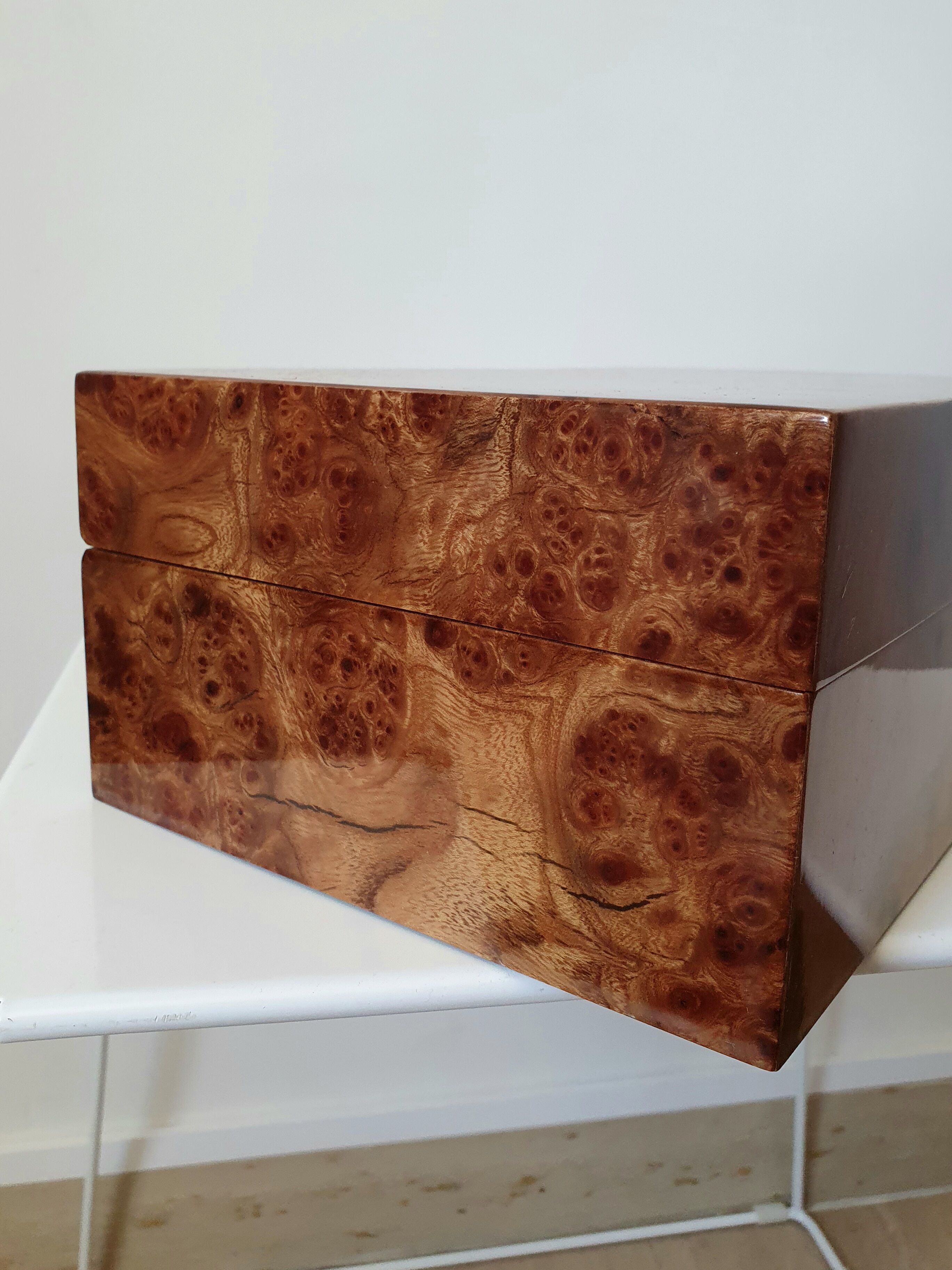 Cigar box magnifying glass wood