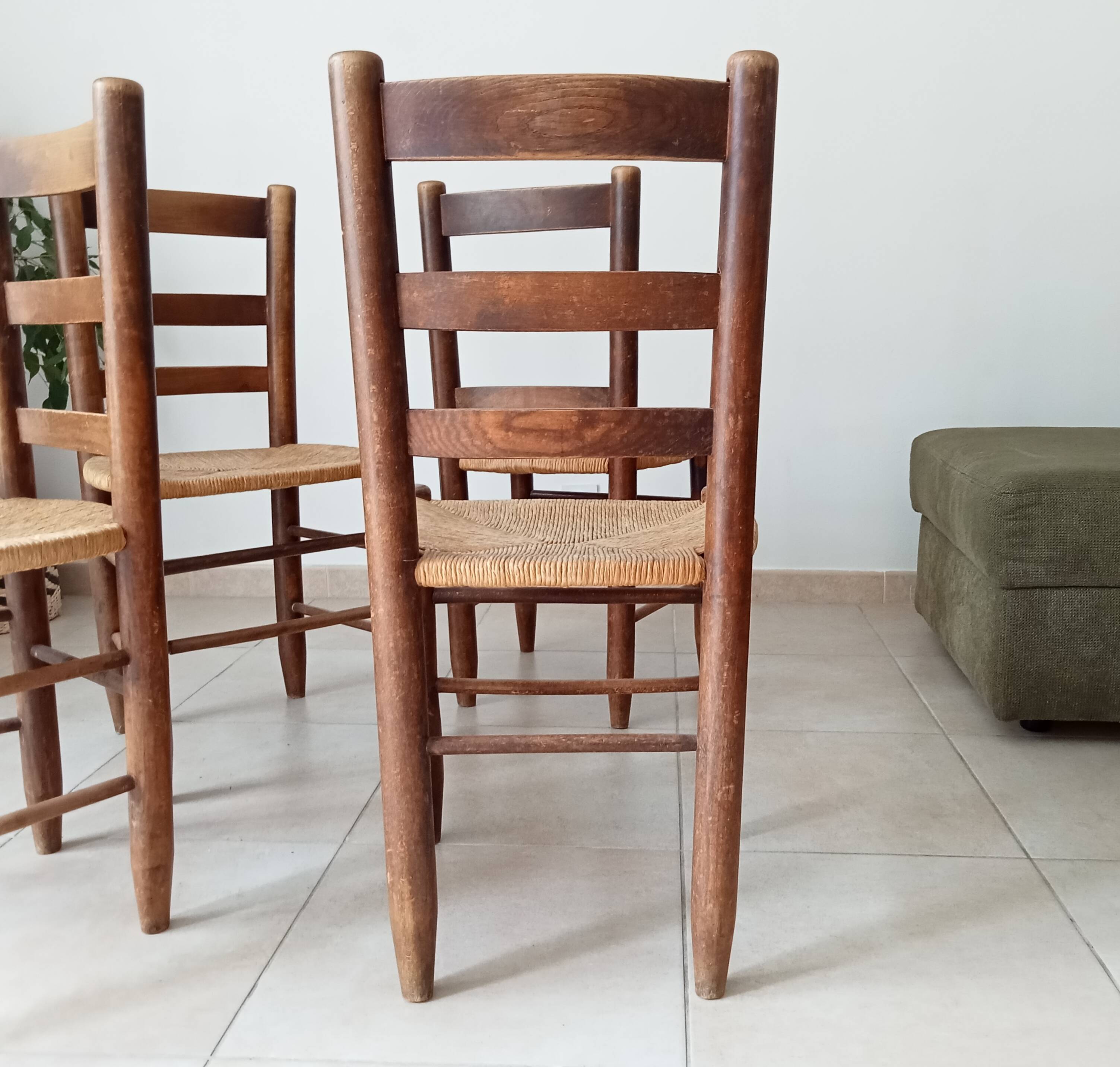 Set of 4 antique mountain chairs in the style of Charlotte Perriand