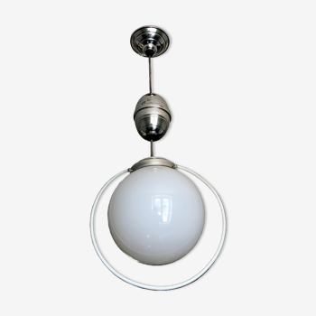 Suspension globe opaline monte et baisse