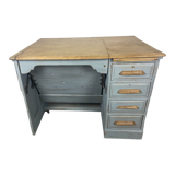 Retractable desk oak patina