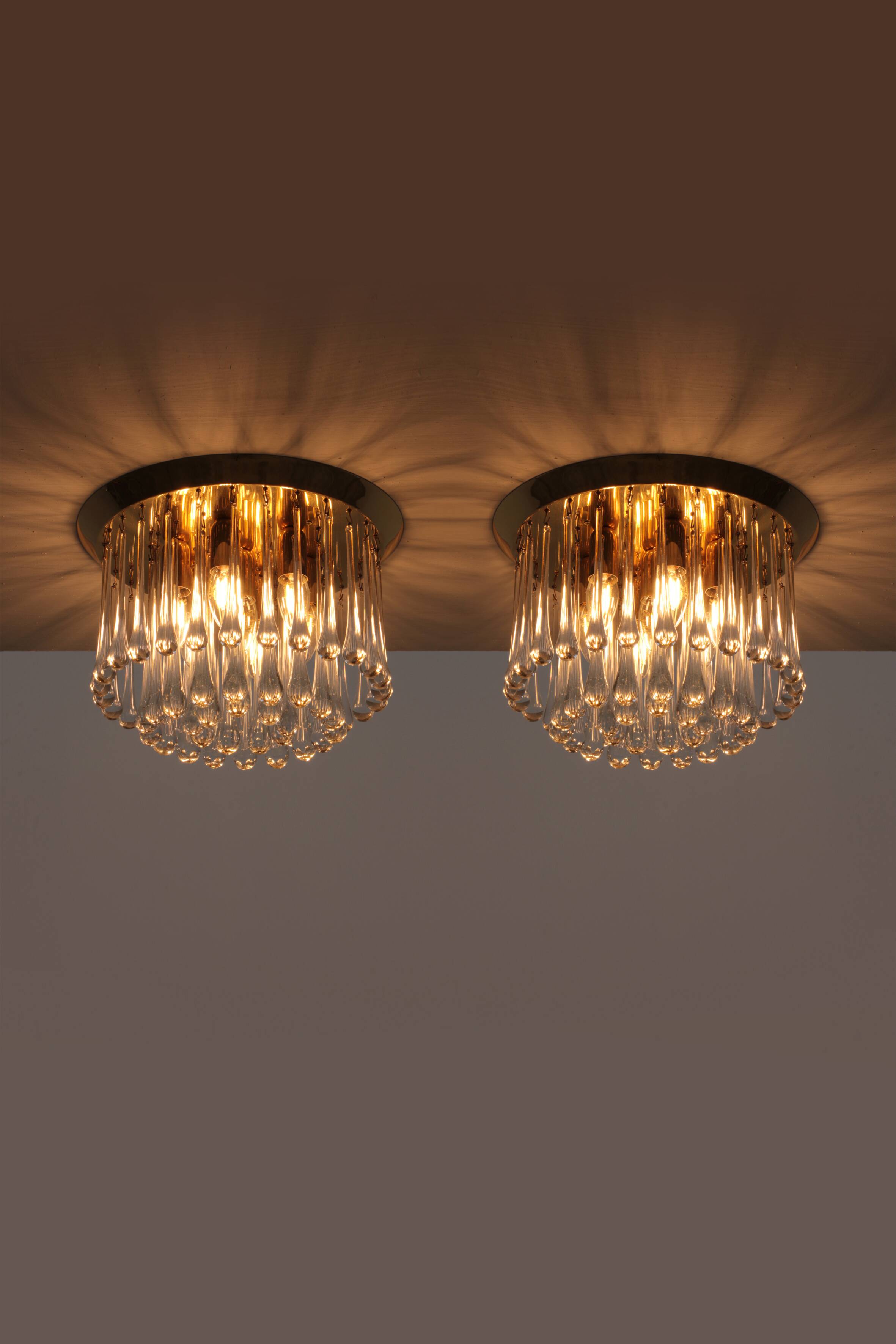 Set of two J.T. Kalmar Murano Raindrop hanging lamps, 1970 Austria