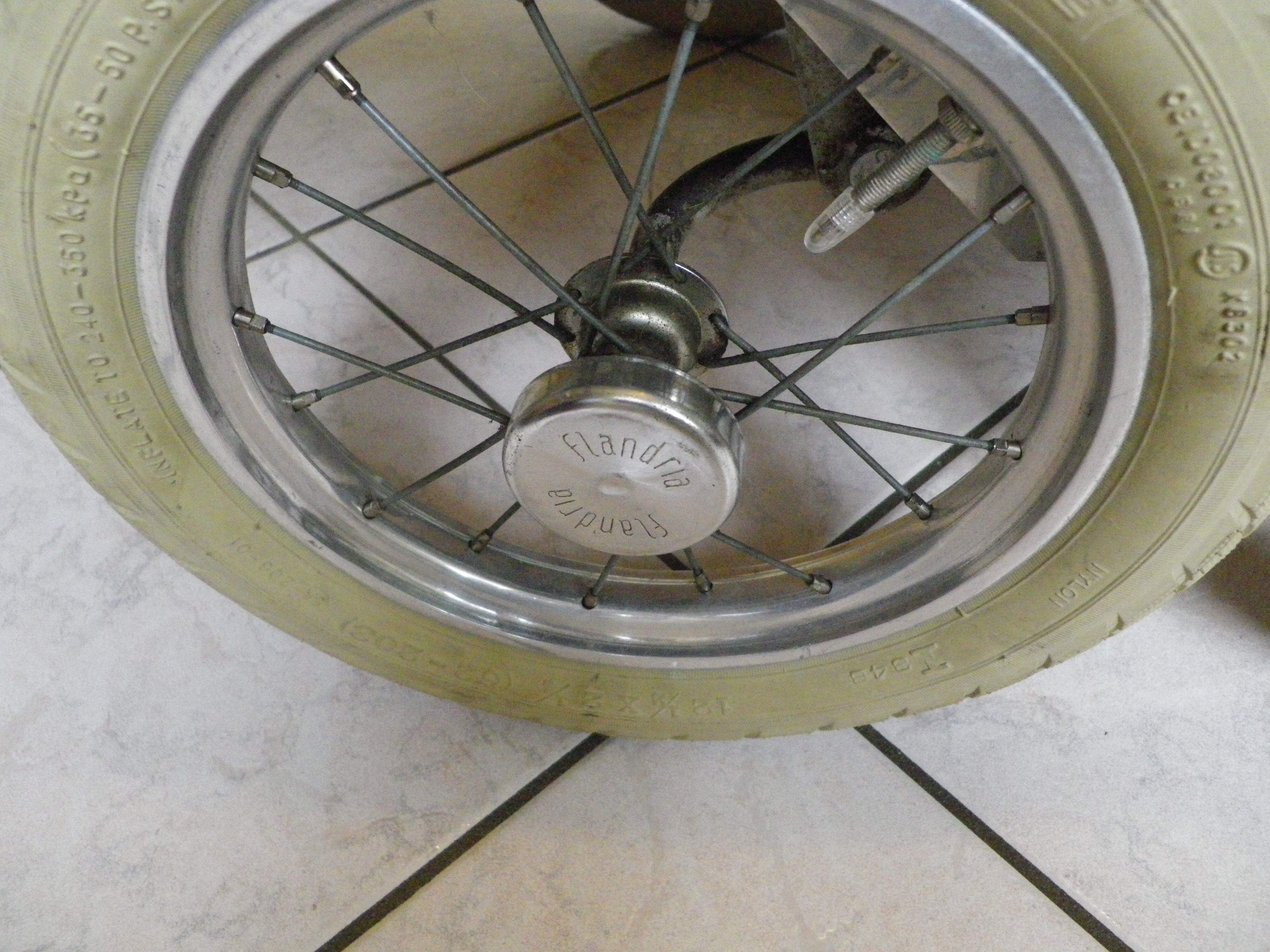 Landeau repliable d'origine de marque Flandria années 50