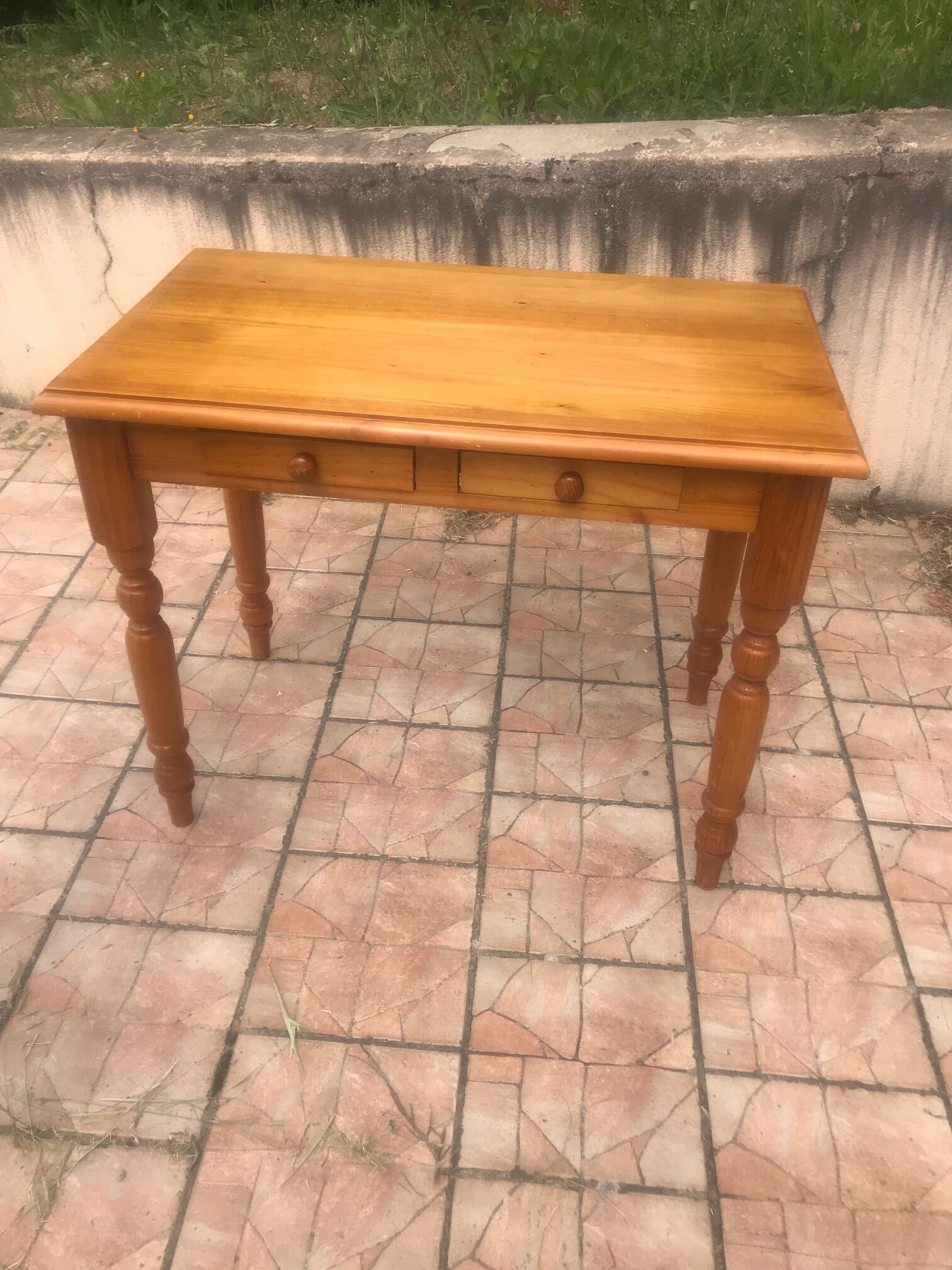 Pine desk