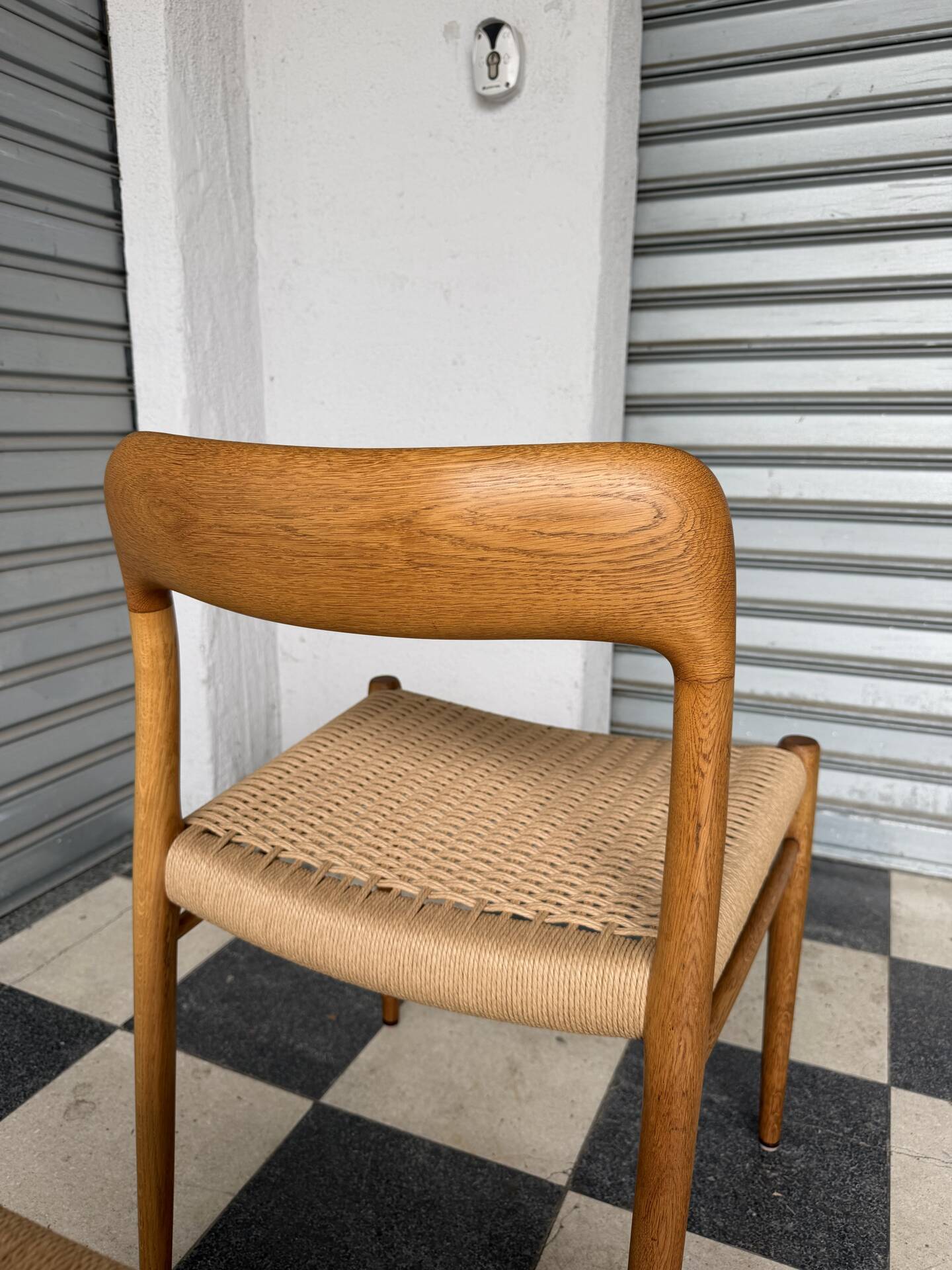 Set of 4 Møller 75 chairs in oak