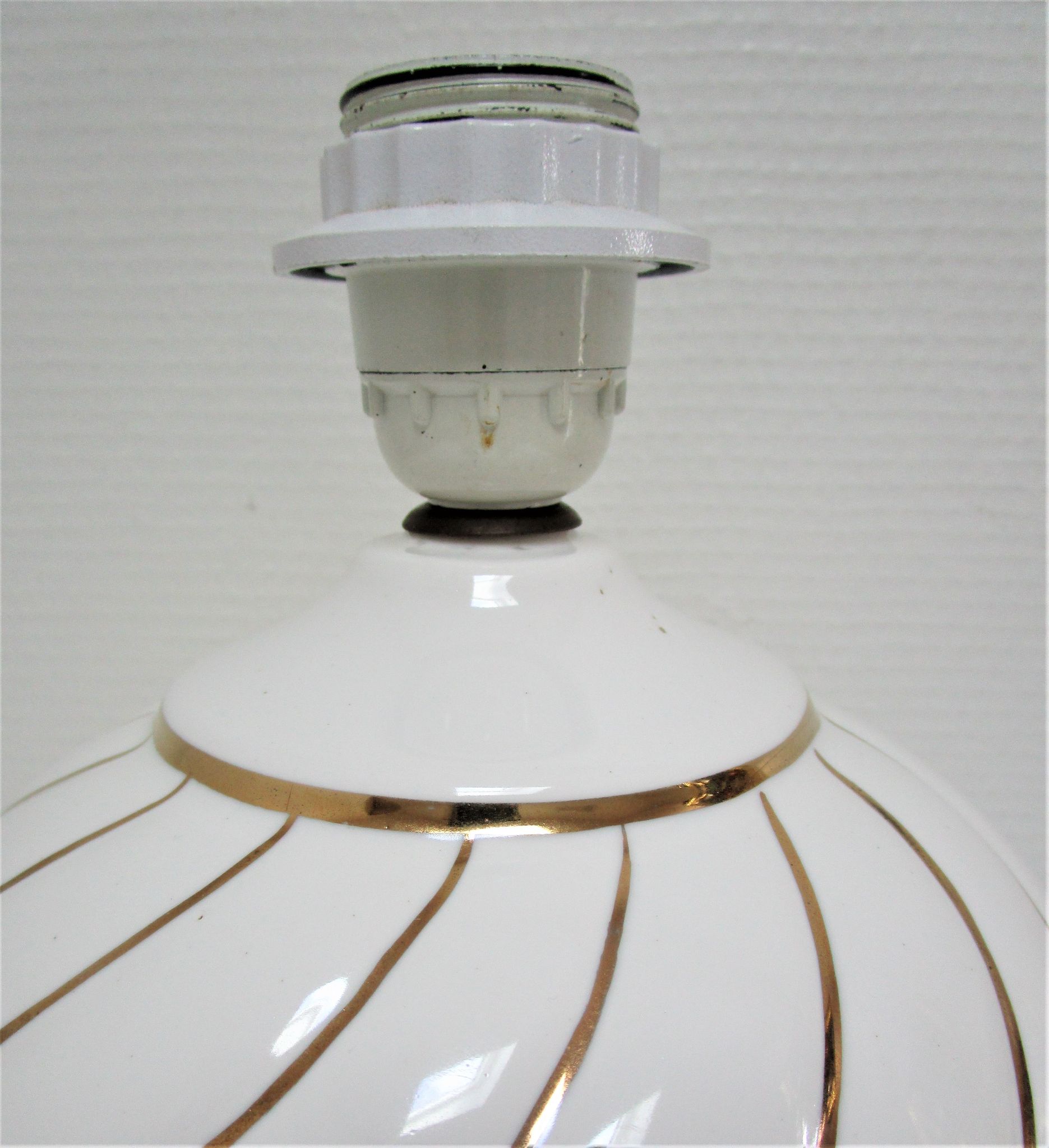 Pied de lampe céramique blanc et or design italien années 70 / 80
