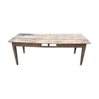 Farm table