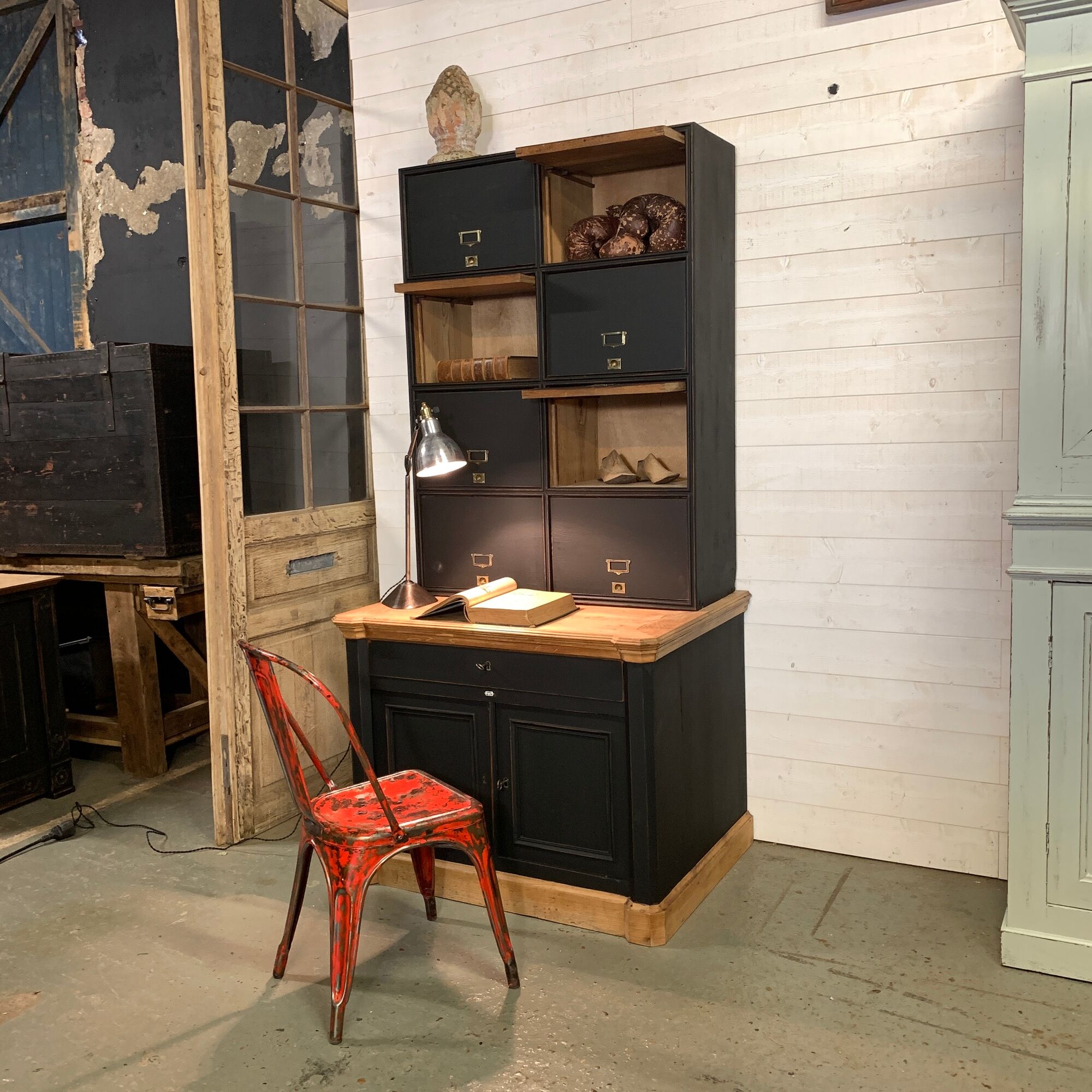 Former furniture by trade two notary bodies 1930