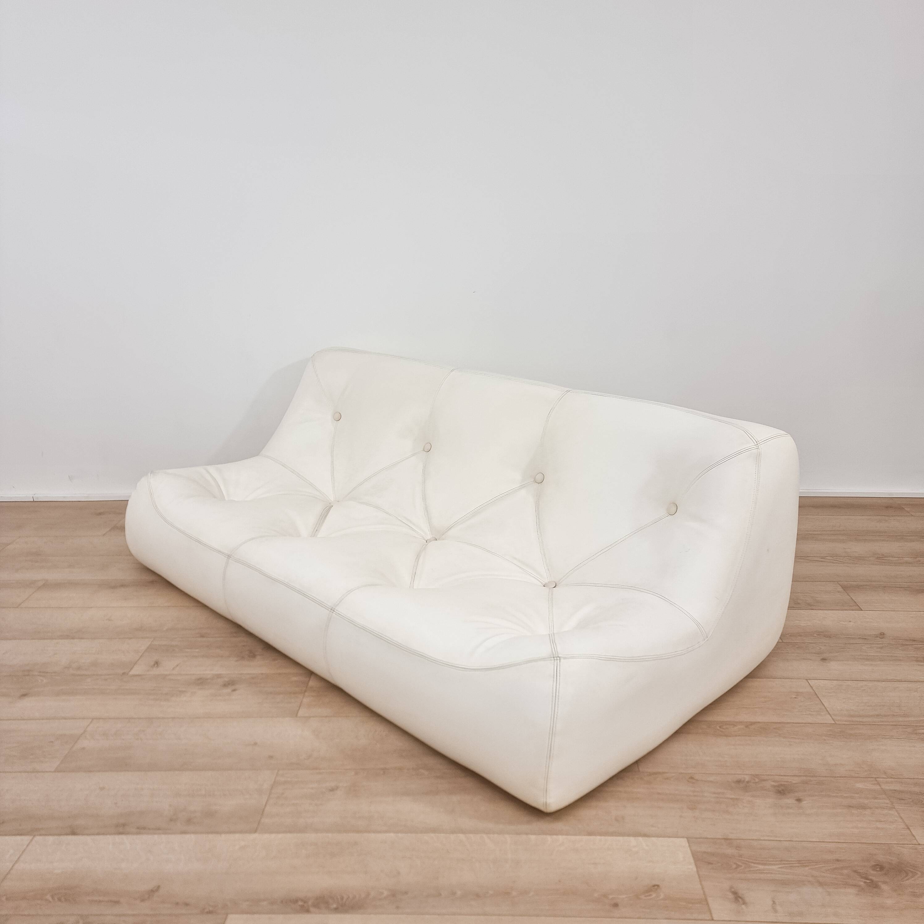 Ensemble de canapé et pouf Kali design Michel Ducaroy 1970