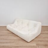 Kali sofa and pouffe set designed by Michel Ducaroy in 1970