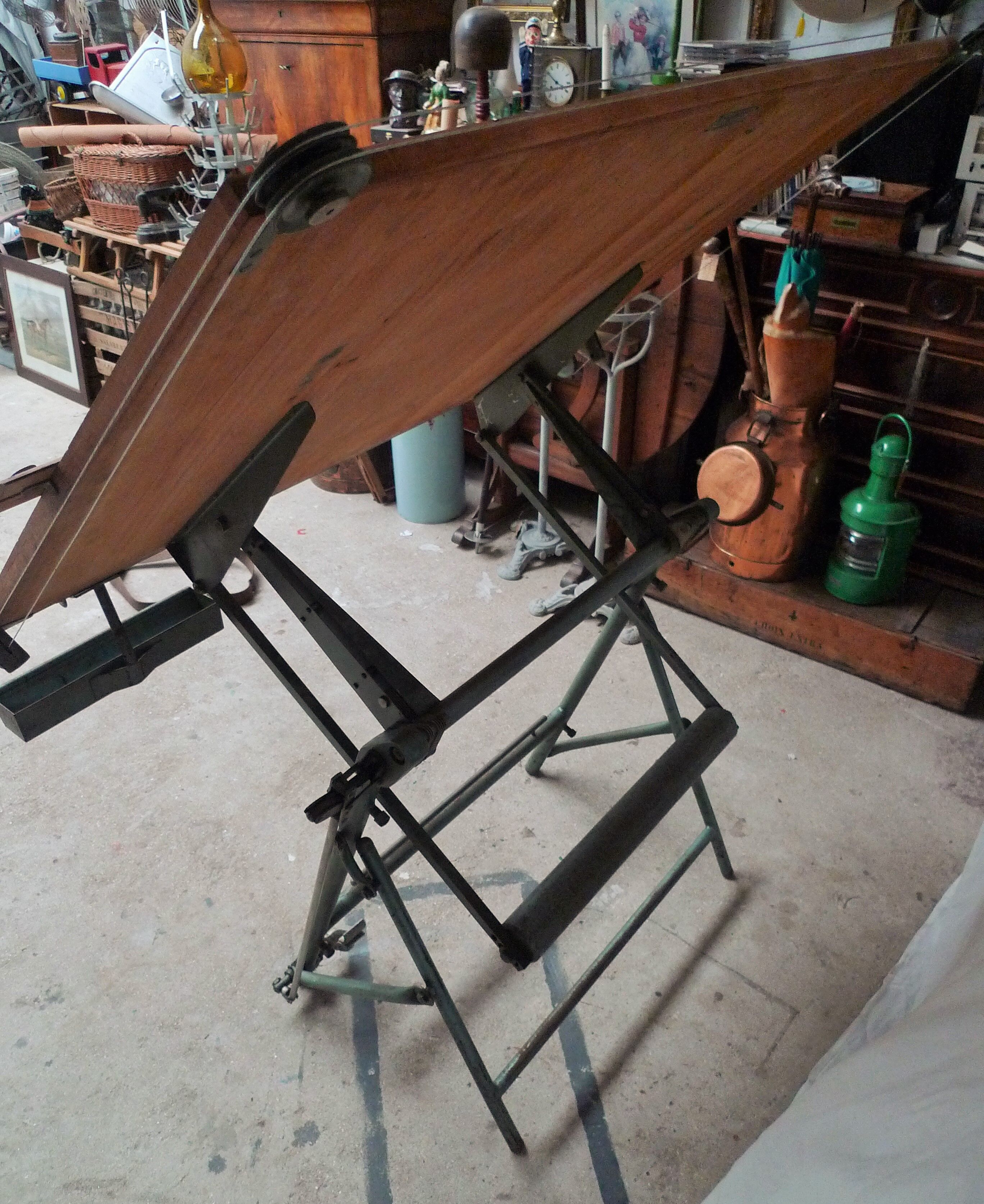 Illustration table architect Sauterau