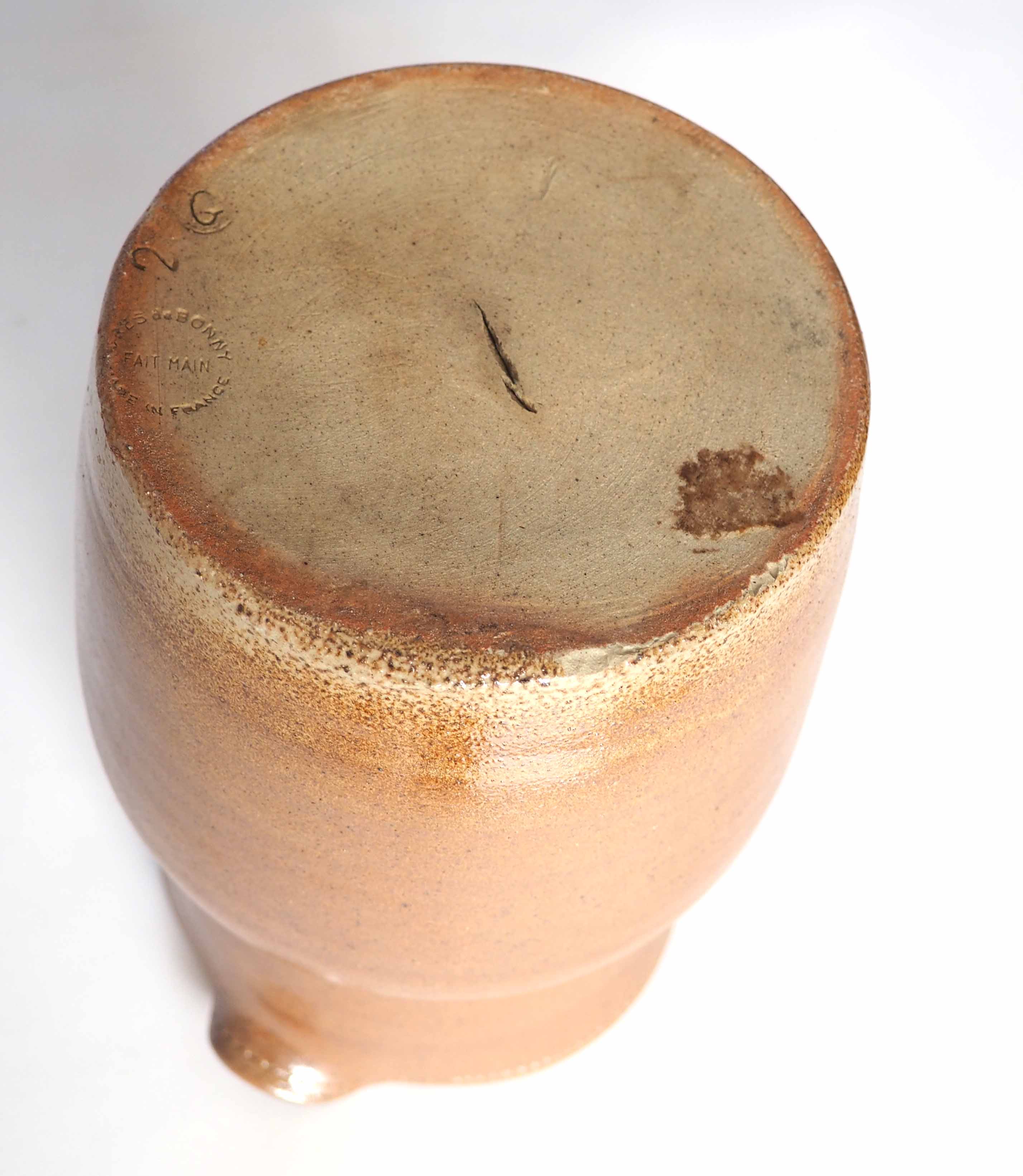 Bonny sandstone pitcher