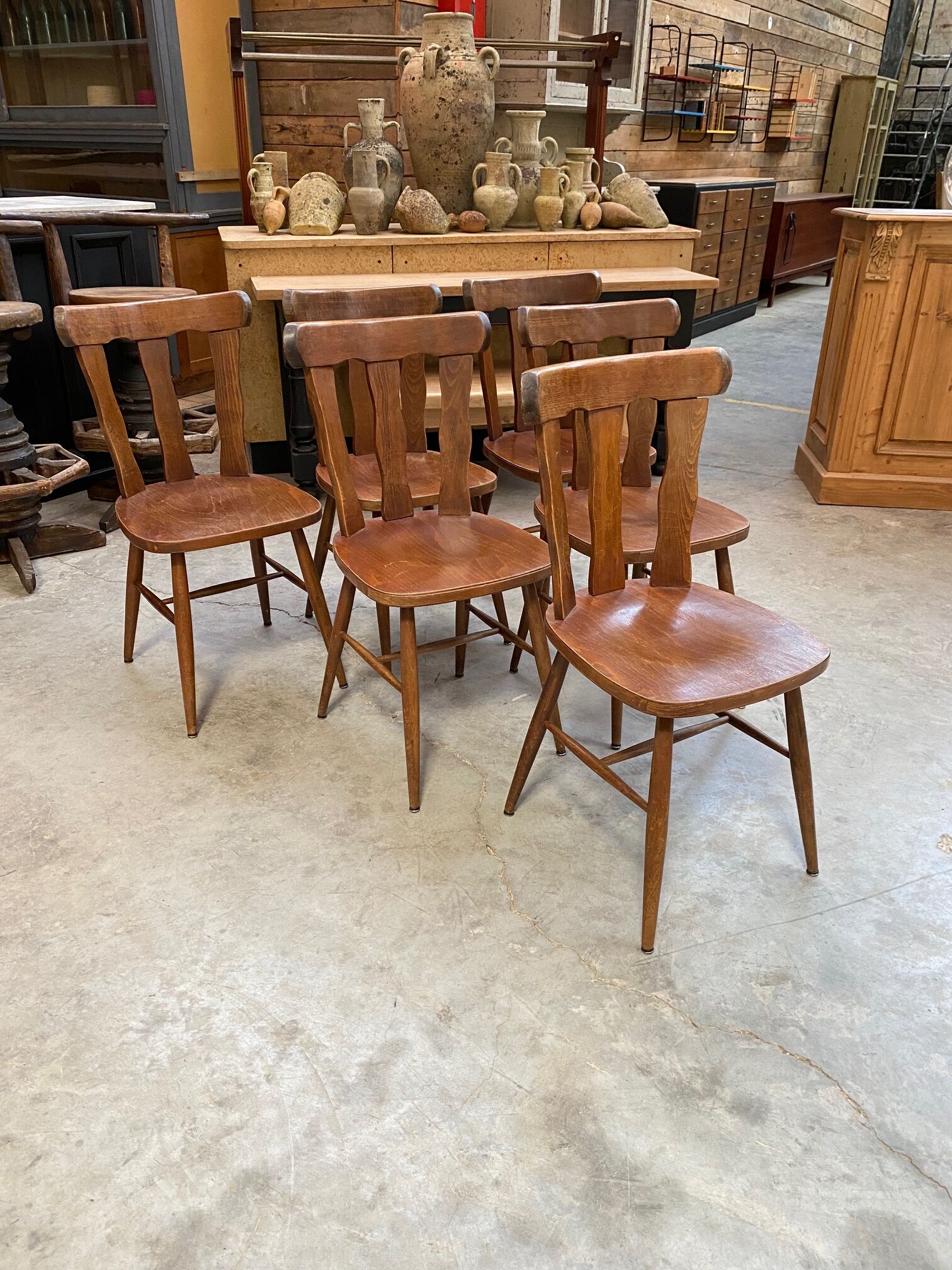 Suite de 6 chaises de bistrot