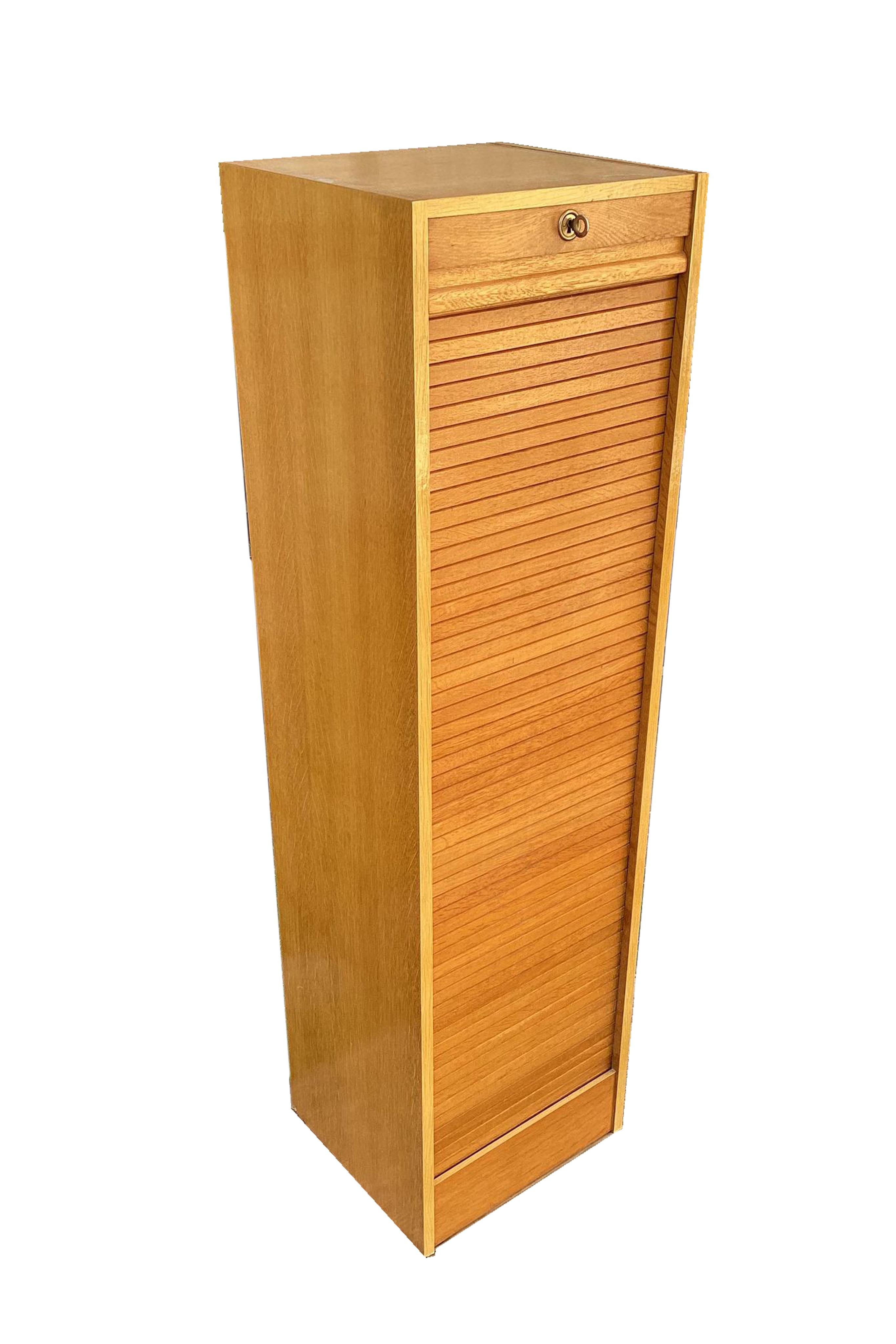 Curtain binder cabinet