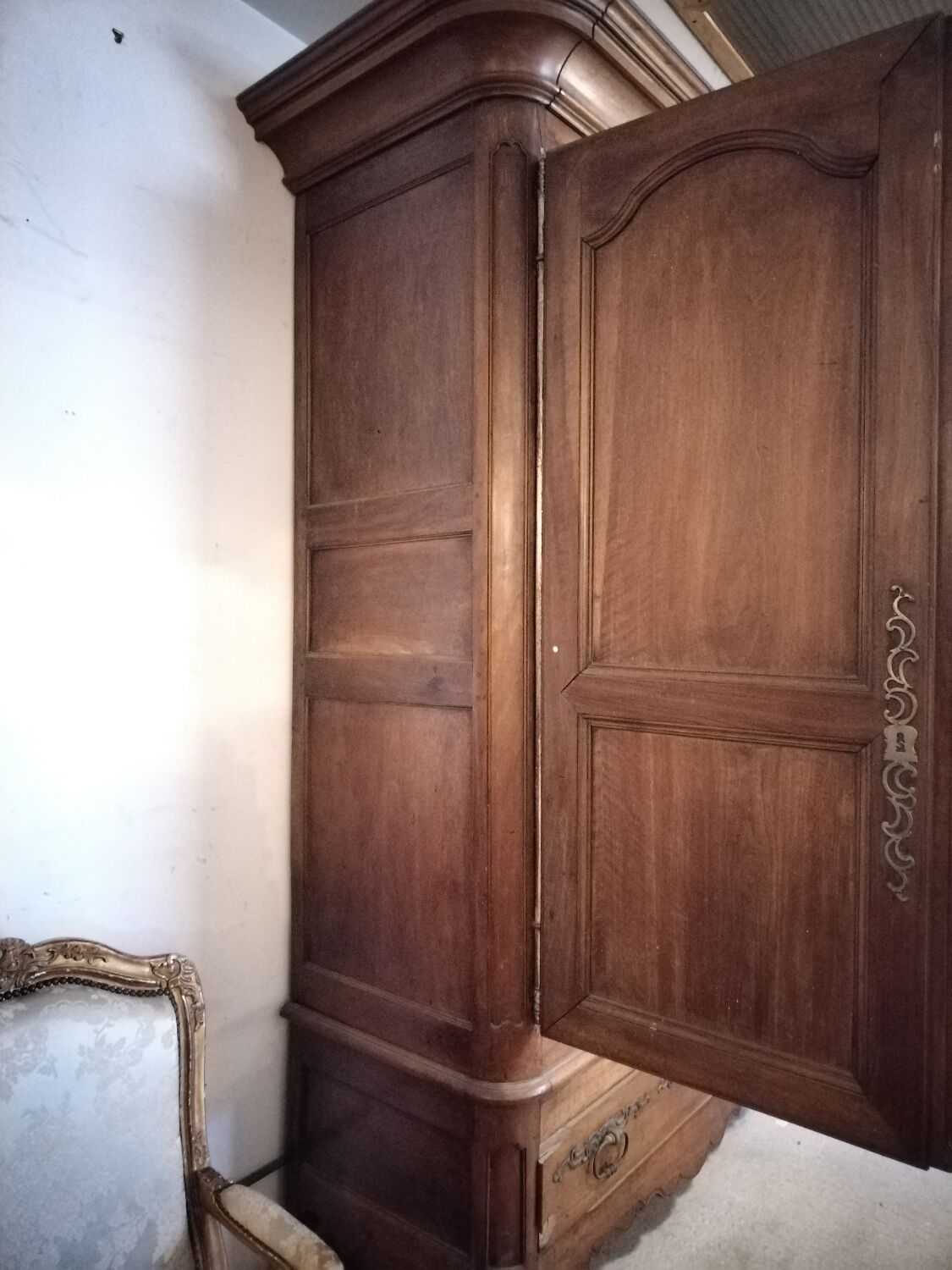 Regence Castle Cabinet