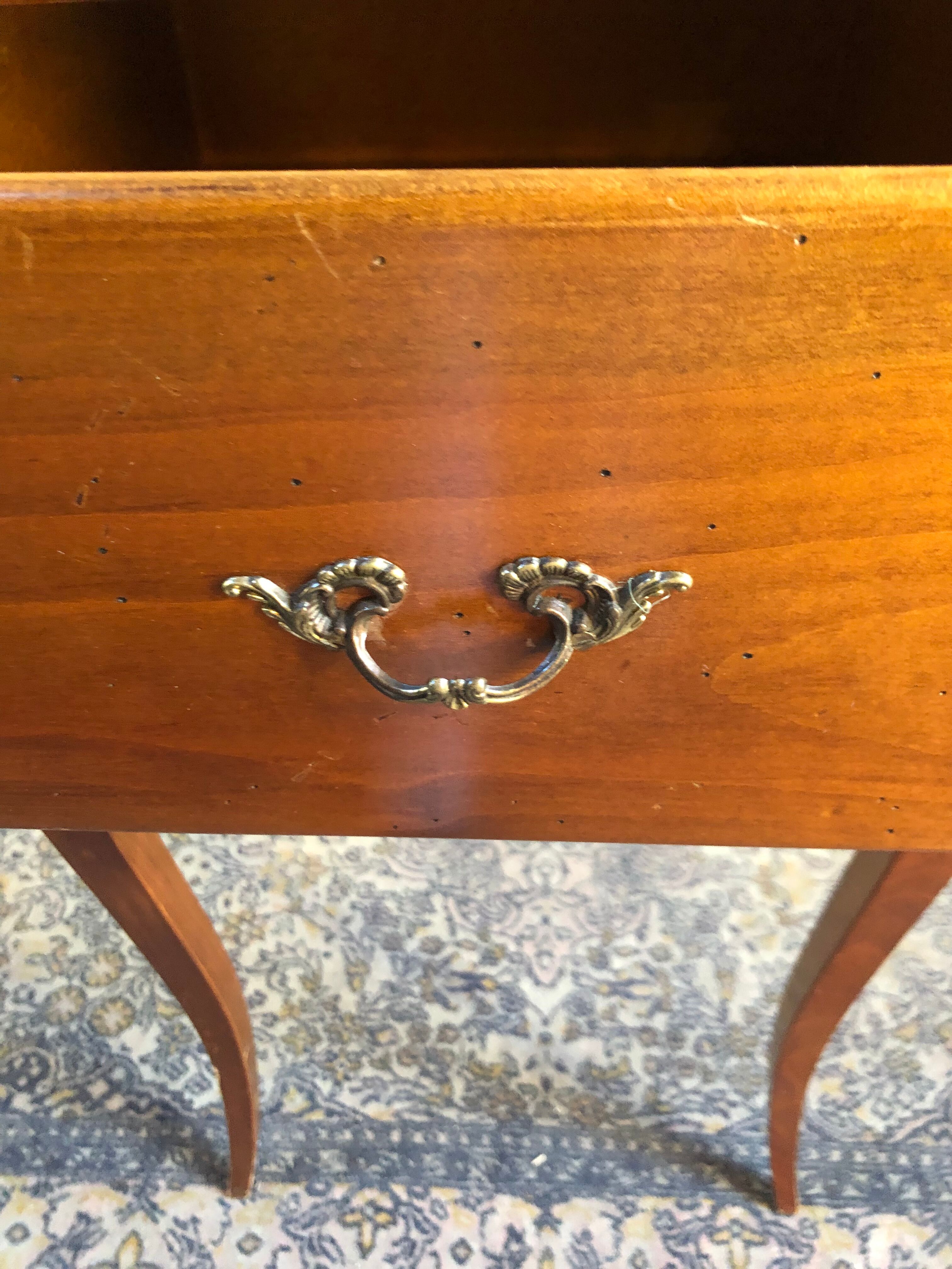 Louis XV-style cherry freshener table