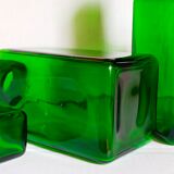 Duo de flacons-carafes en verre vert vintages