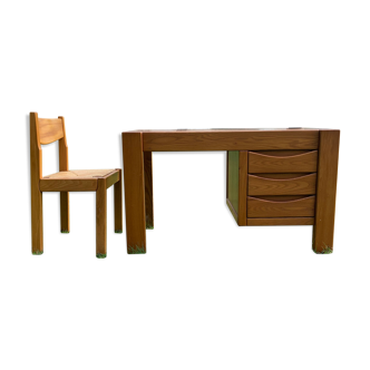 Desk and his house chair regain