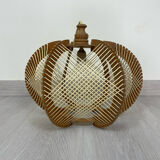 Scandinavian pendant lamp in wood and wires